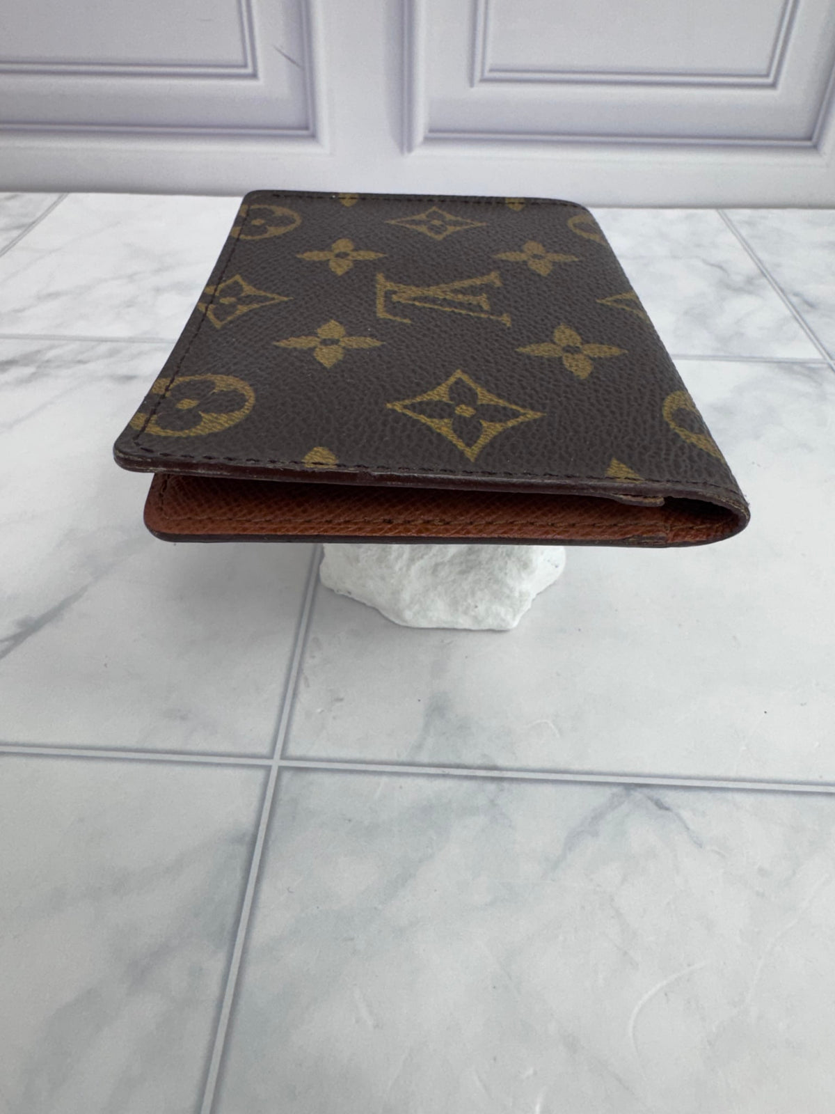 Louis Vuitton Monogram Porte 2 Cartes Vertical Card Holder
