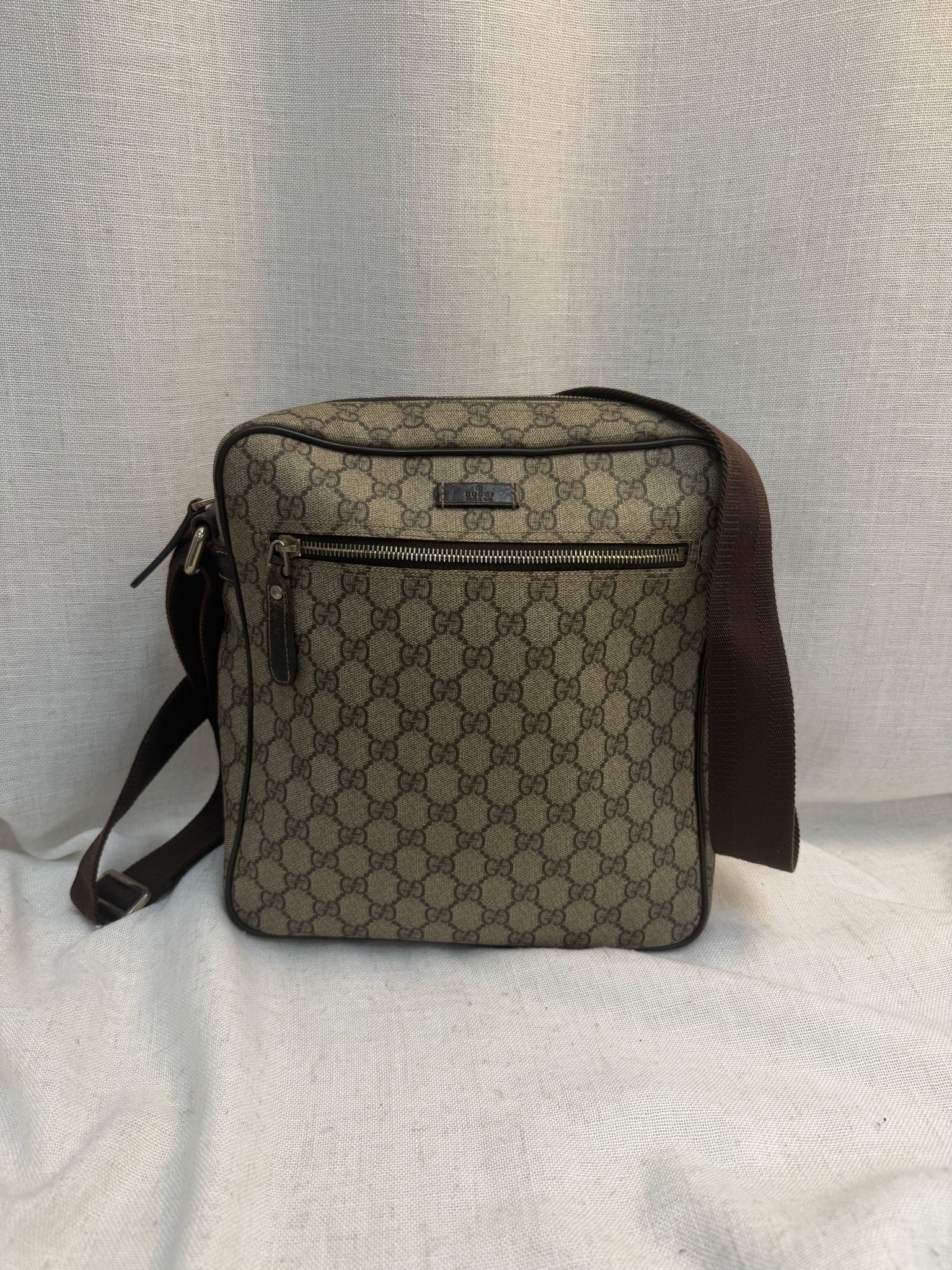 Gucci Brown Coated Canvas GG Supreme Messenger Bag