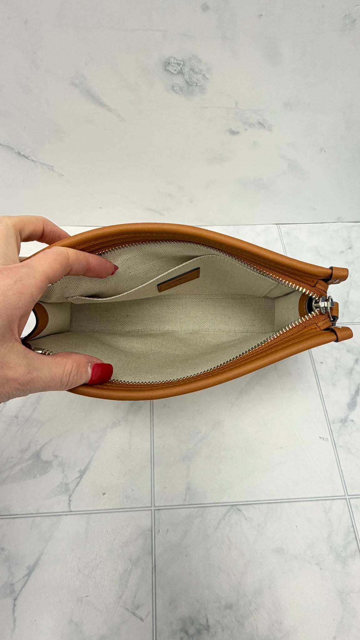 LIKE NEW - Gucci Multicolor Raffia Clutch