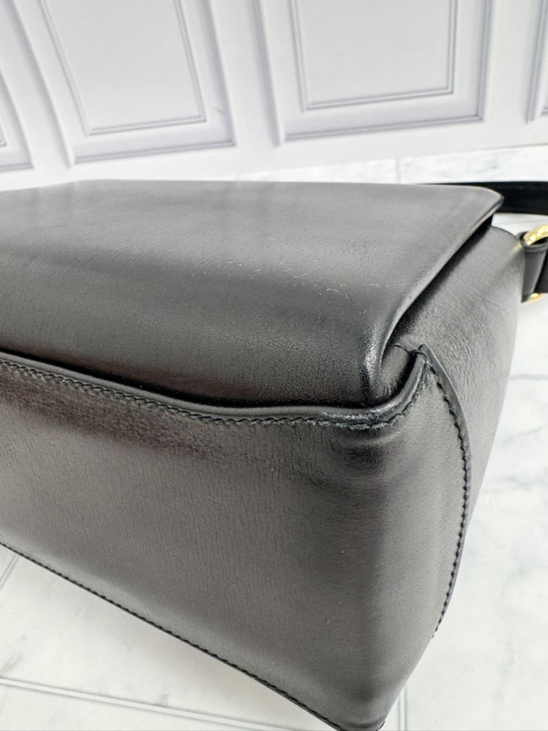 Gucci Black Leather Turn Lock Top Handle Bag