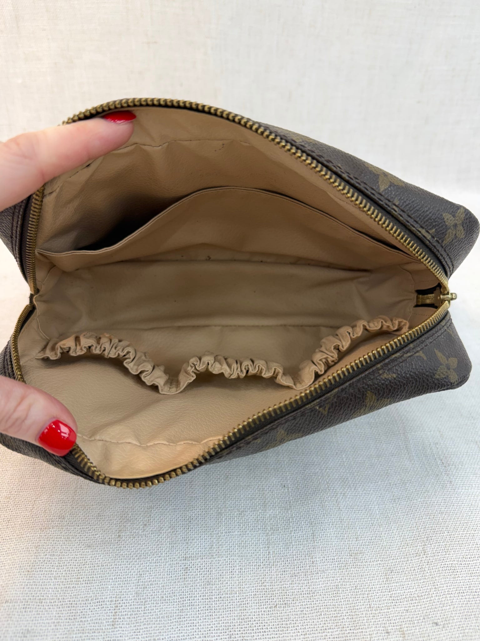 Louis Vuitton Monogram Trousse 23 Pouch