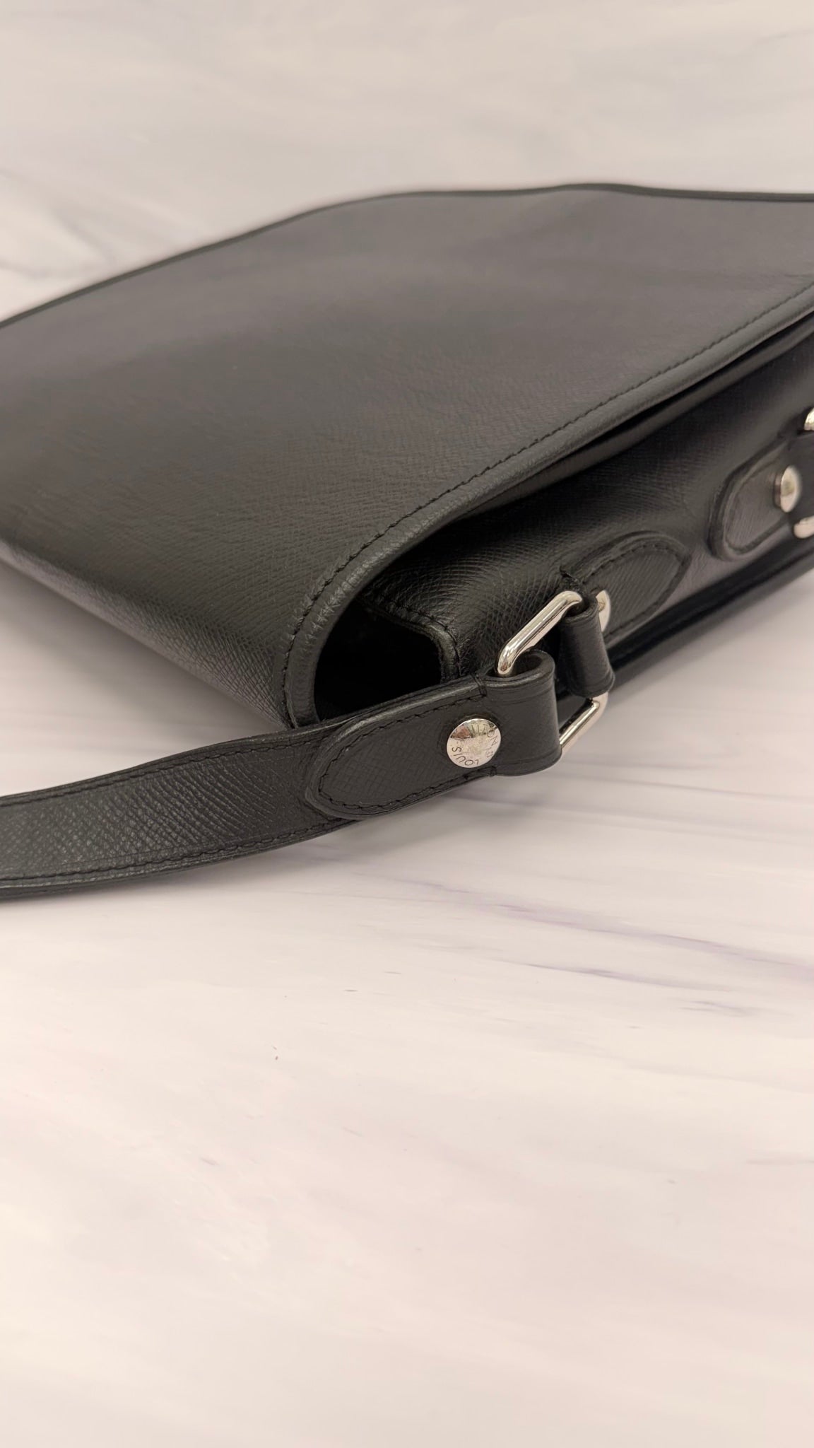 Louis Vuitton Black Taiga Leather Crossbody Bag
