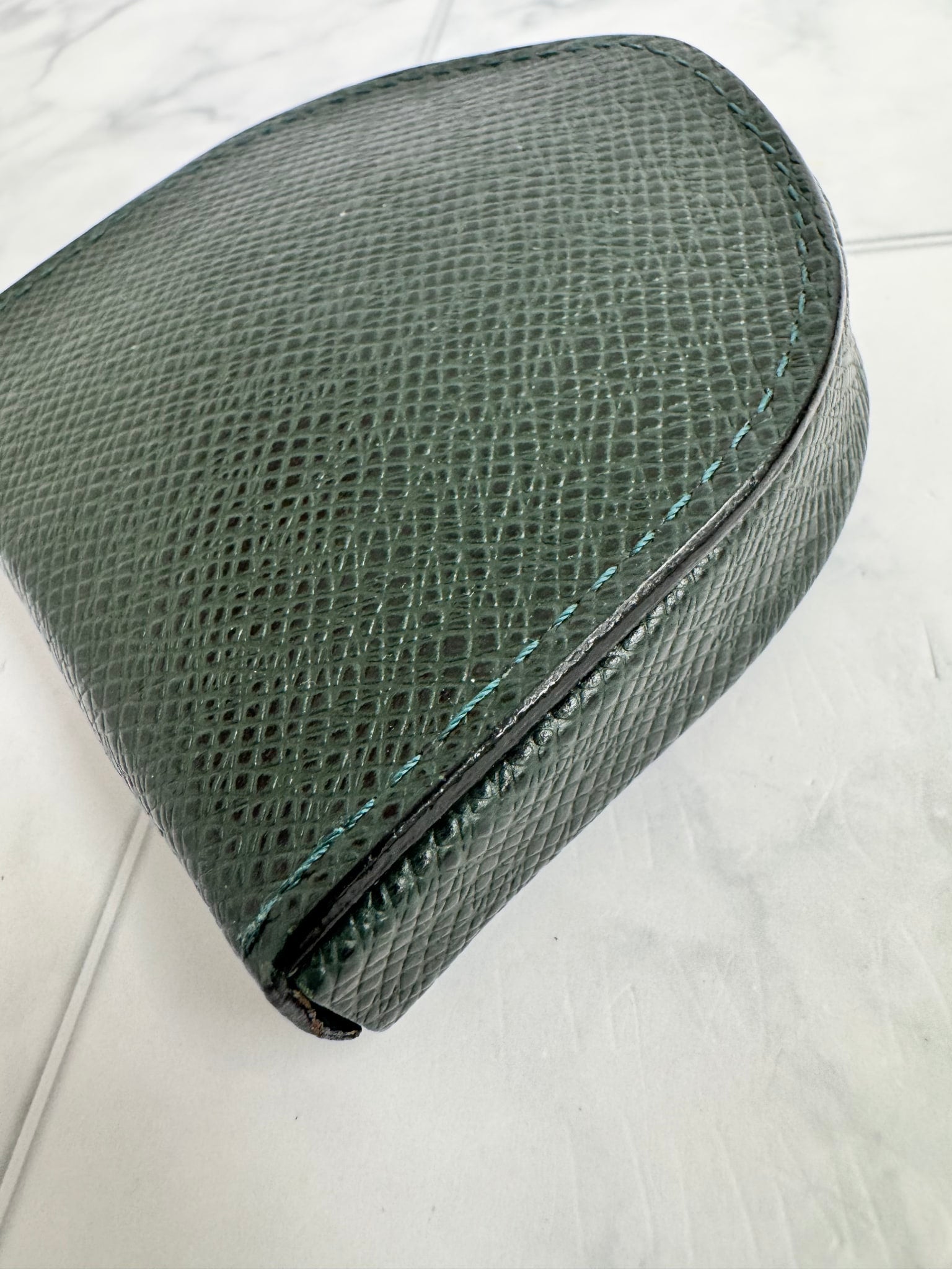 Louis Vuitton Dark Green Taiga Leather Porte Monnaie Cuvette Coin Case