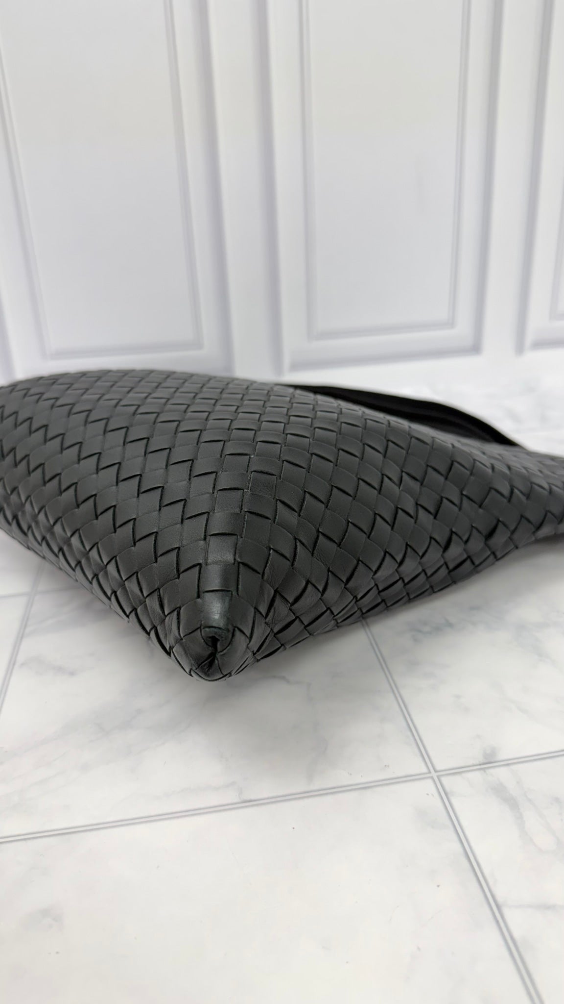 Bottega Veneta Black Intrecciato Nappa Leather Messenger Bag 
