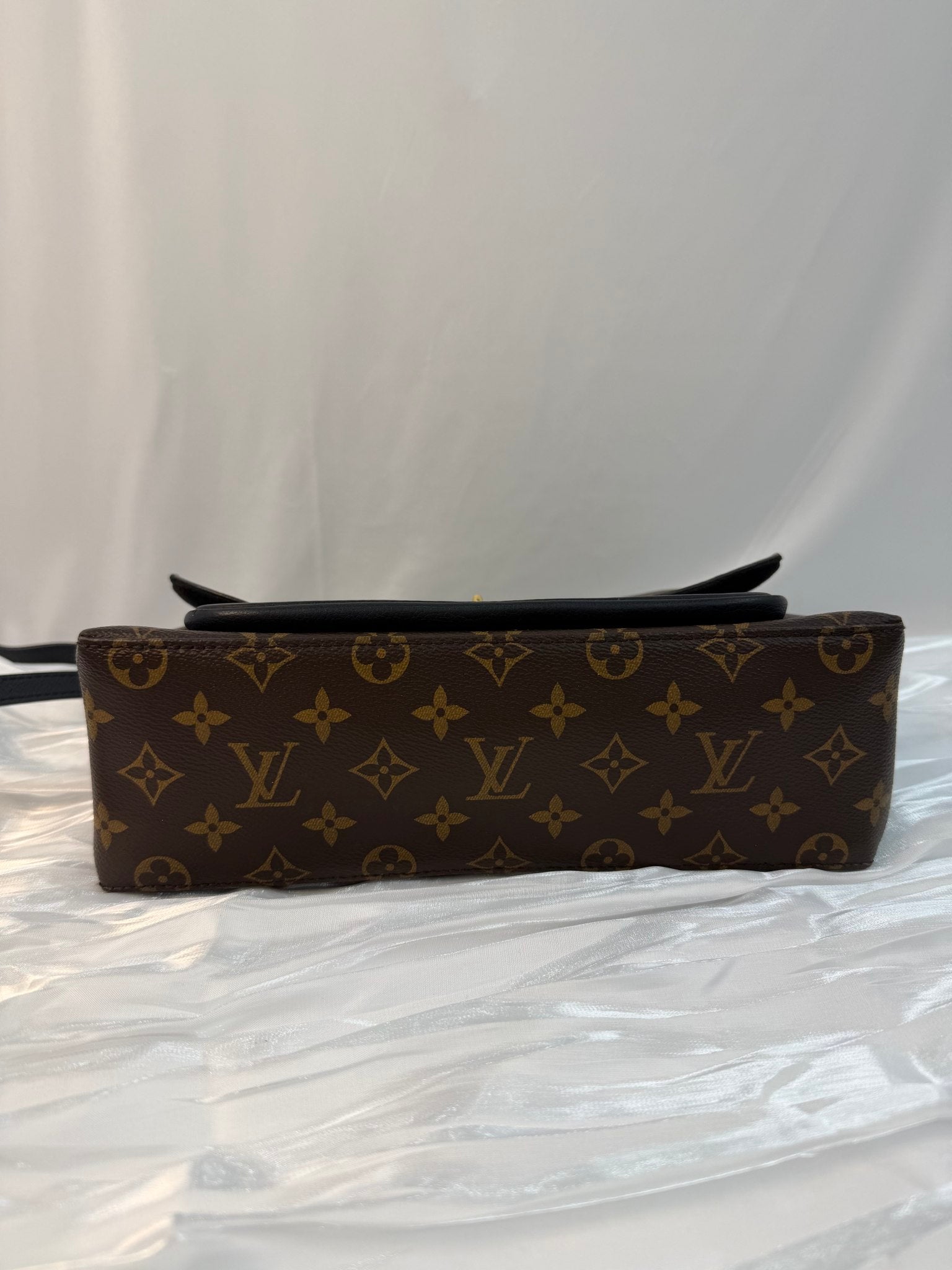 Louis Vuitton Monogram Marigan Two Way Bag