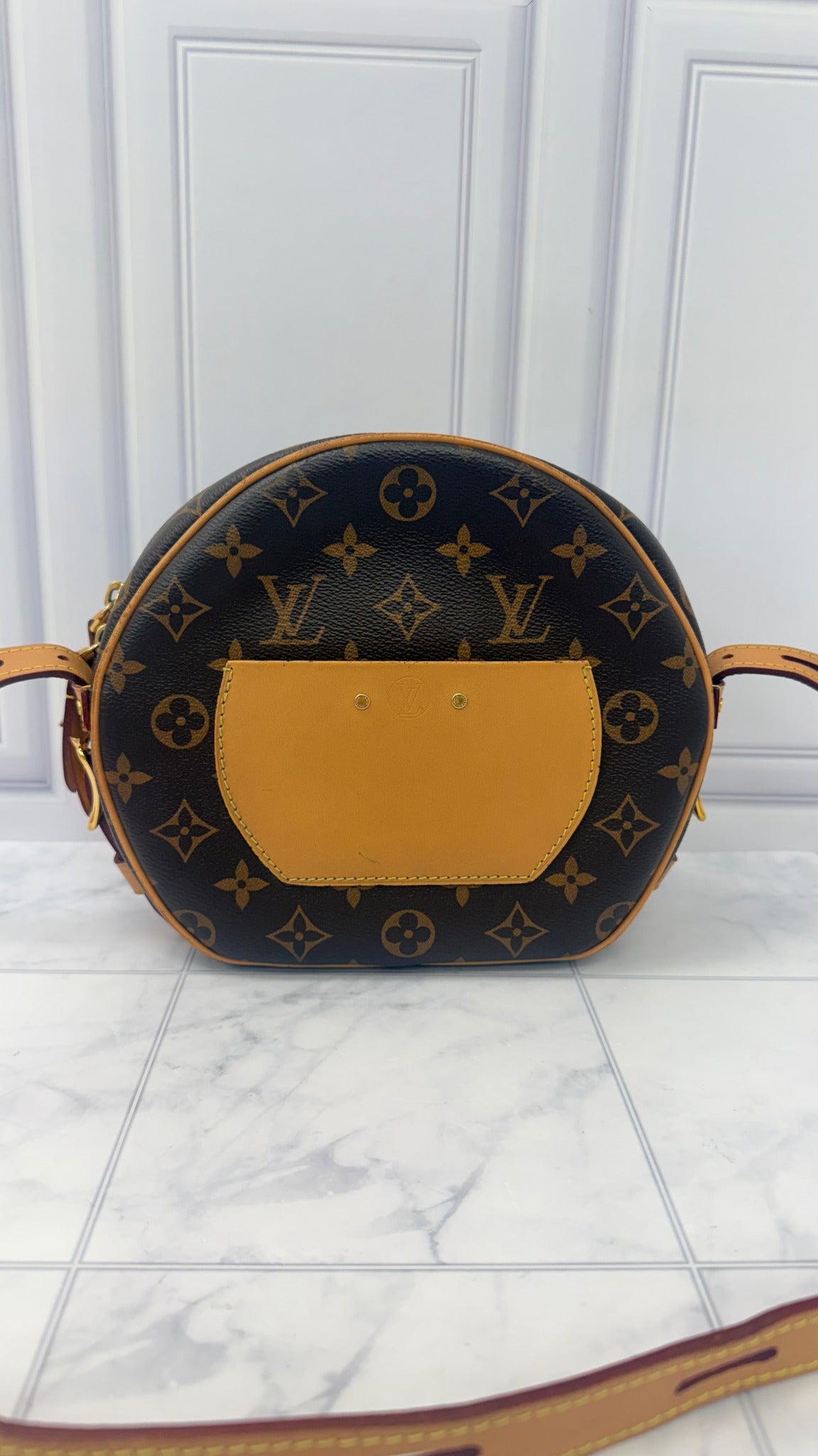Louis Vuitton Monogram Boite Chapeau Souple MM Crossbody Bag 