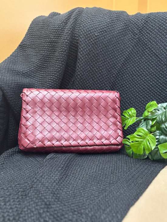 https://res.cloudinary.com/dyql5hig8/image/upload/v1758728697/omjcwyqgdchhvnxa0sf8.jpg