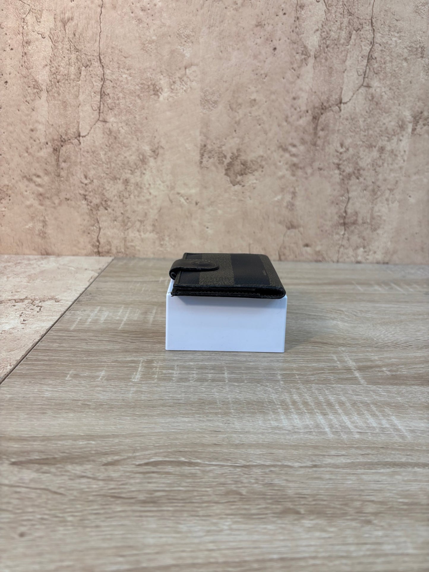 https://res.cloudinary.com/dyql5hig8/image/upload/v1758640942/omyqpbmyephlvcmncneo.jpg