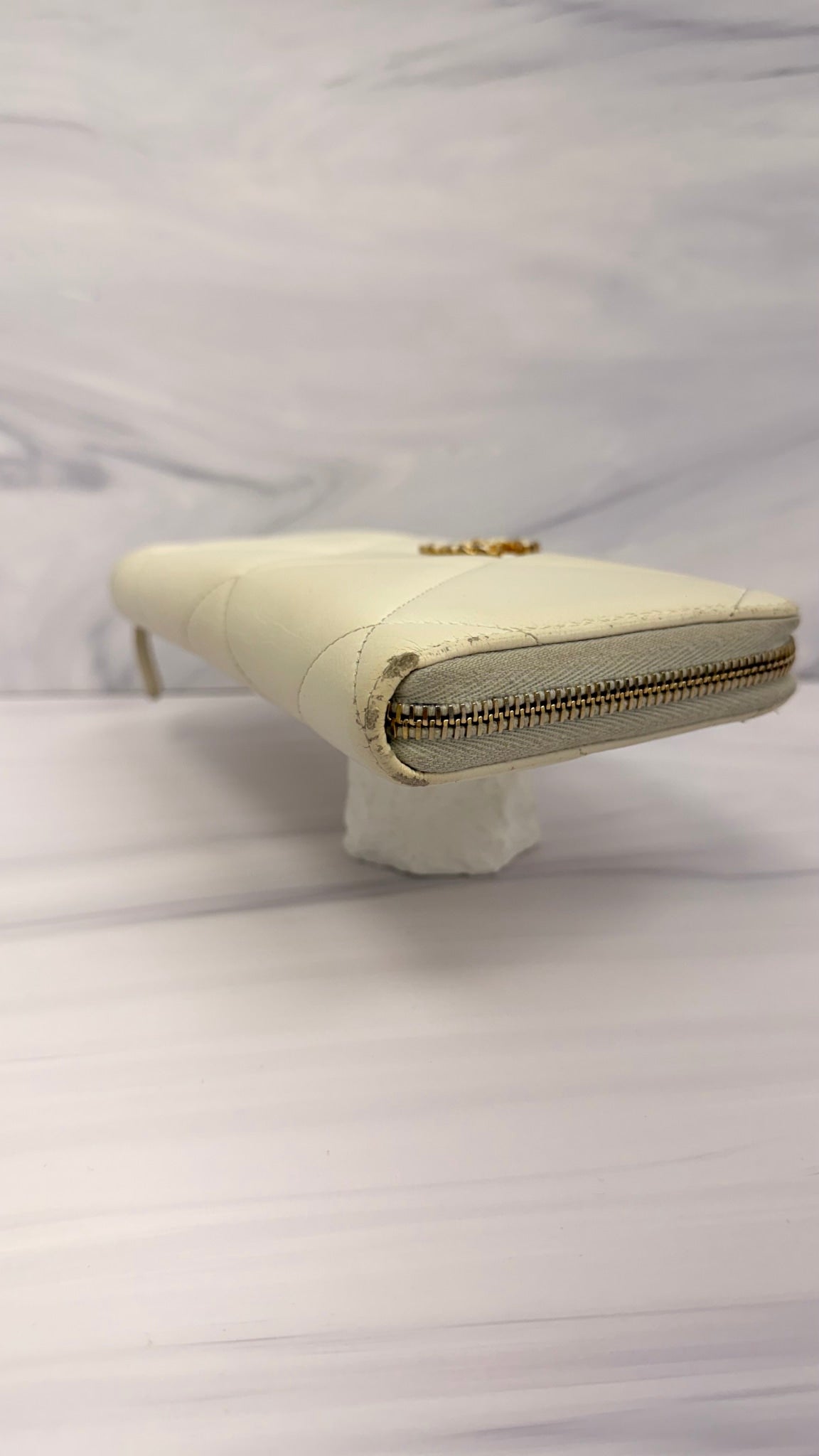 Chanel Cream Calfskin Leather Zippy Wallet 