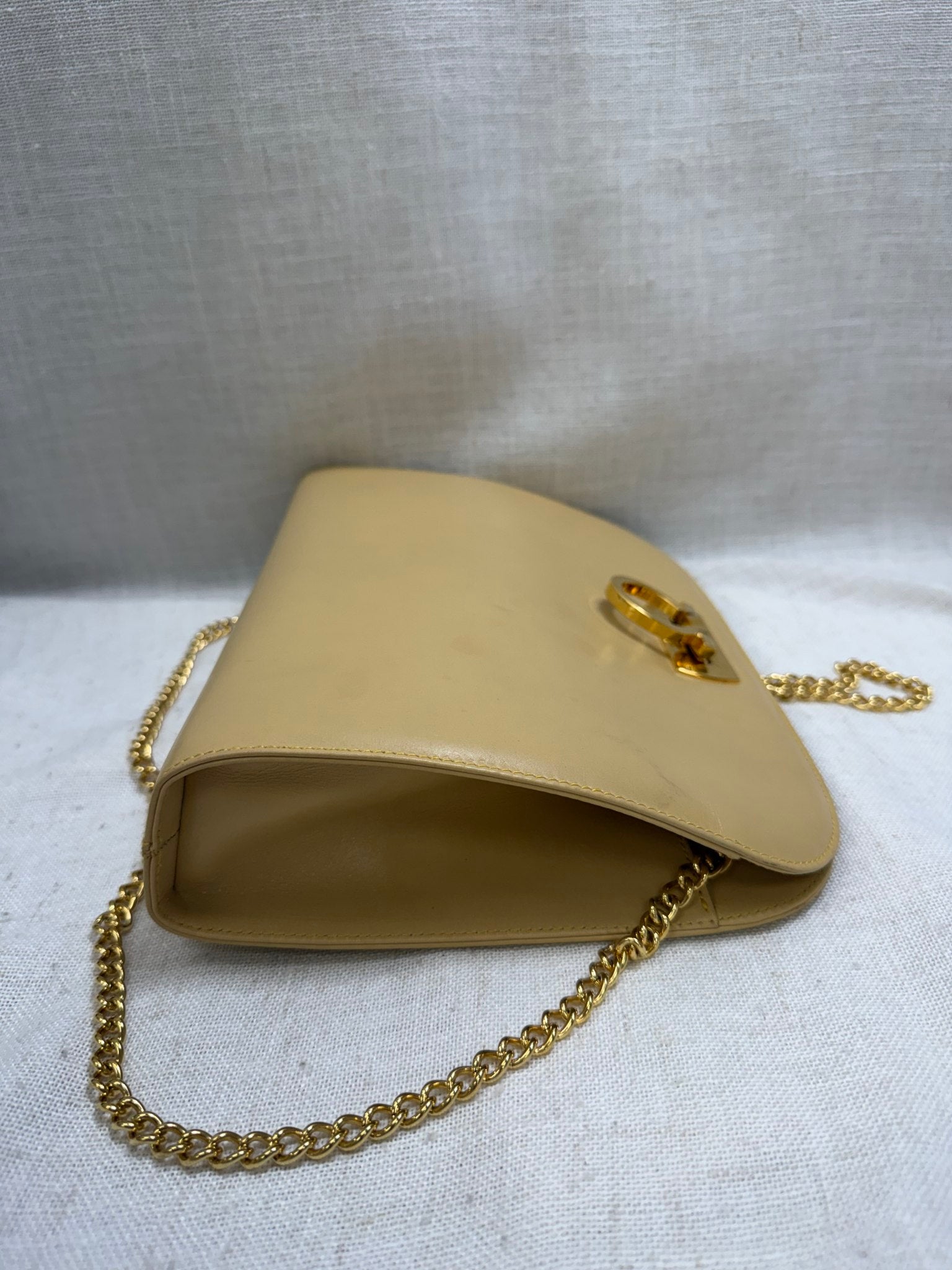 Salvatore Ferragamo Beige Leather Chain Shoulder Bag