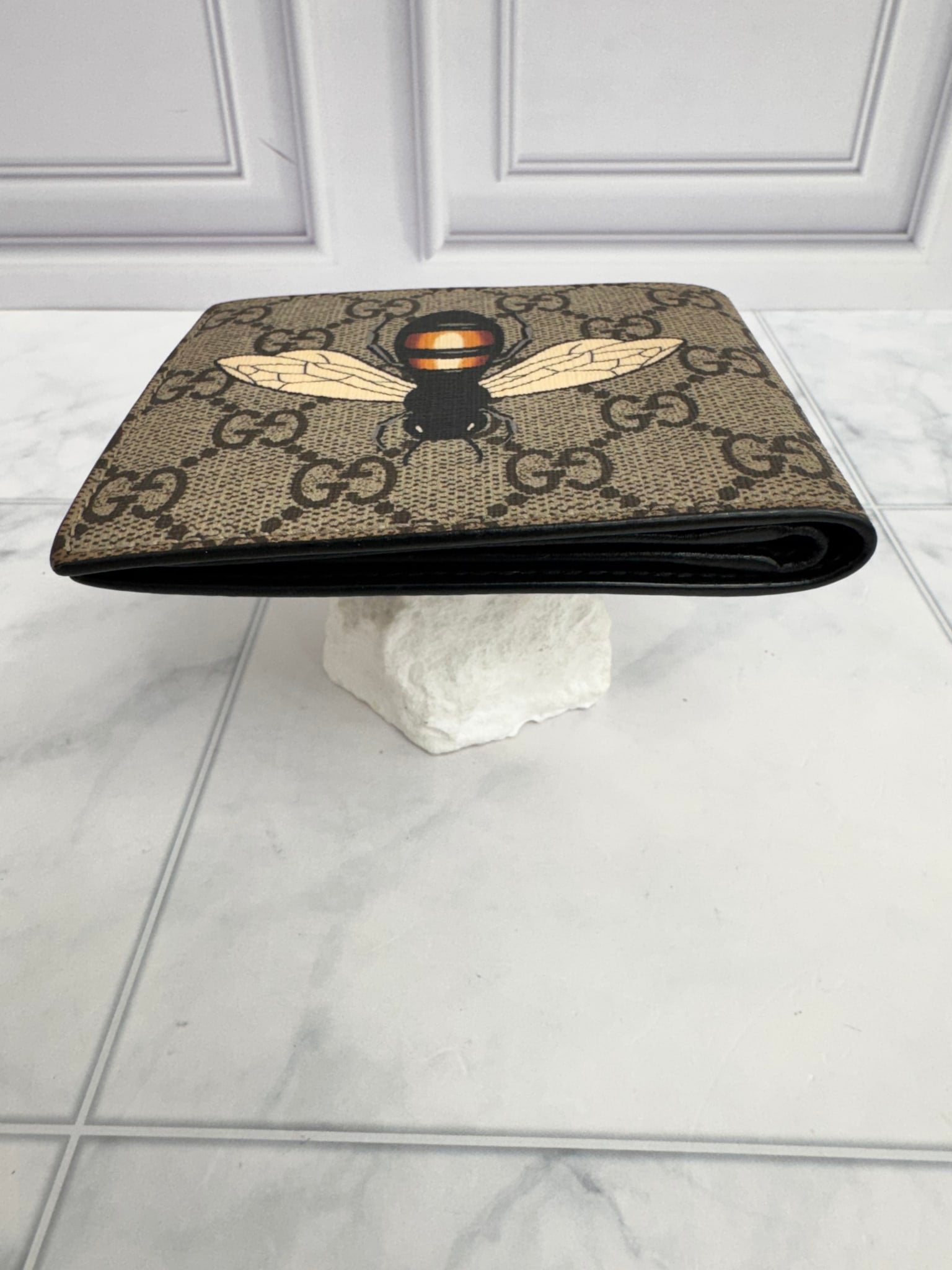 Gucci GG Supreme Bee Bifold Wallet