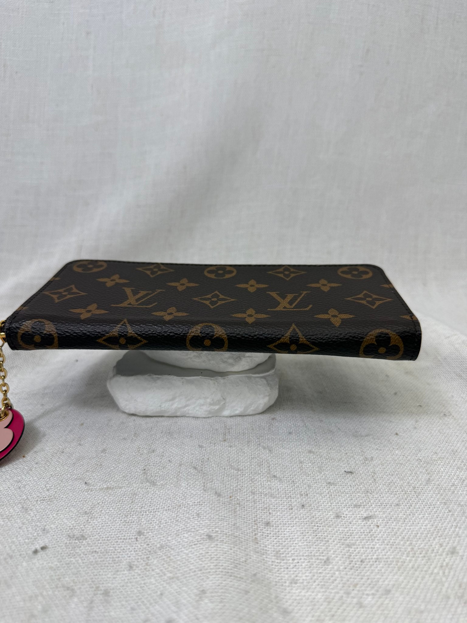 Louis Vuitton Fuchsia Monogram  Clemence Zippy Wallet 