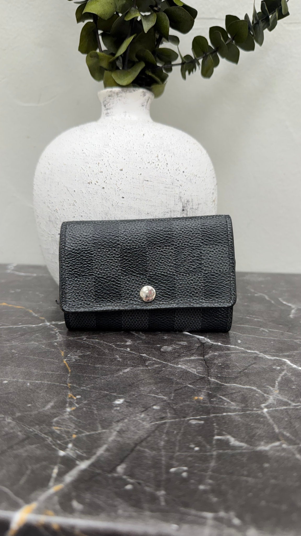 Louis Vuitton Damier Graphite 6 Key Ring Case