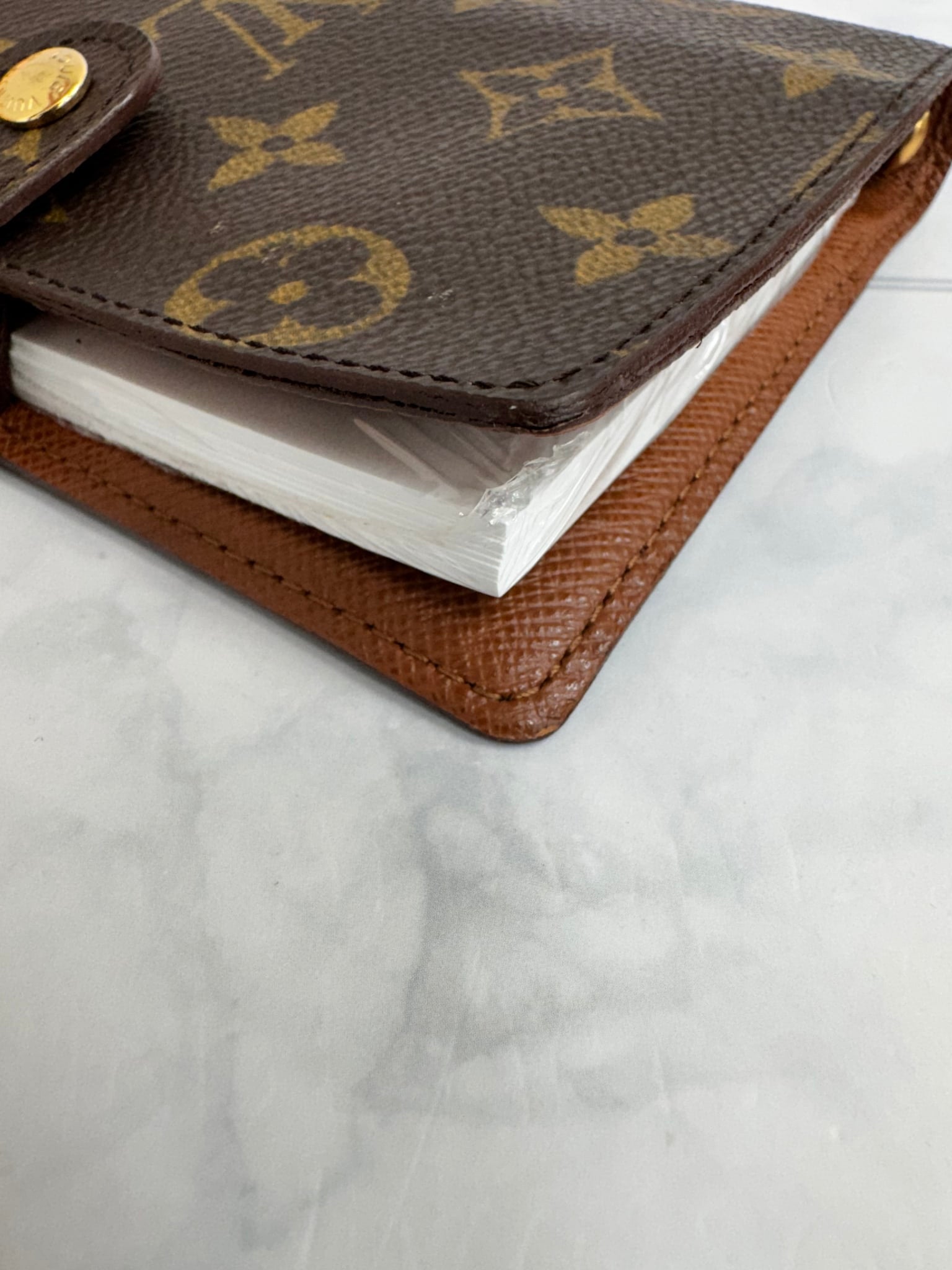 Louis Vuitton Monogram Small Ring Agenda Cover