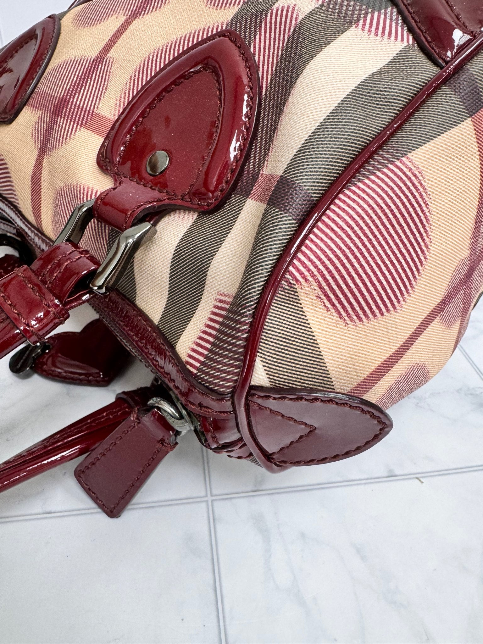 Burberry Burgundy Hearts House Check With Patent Leather Boston Bag
