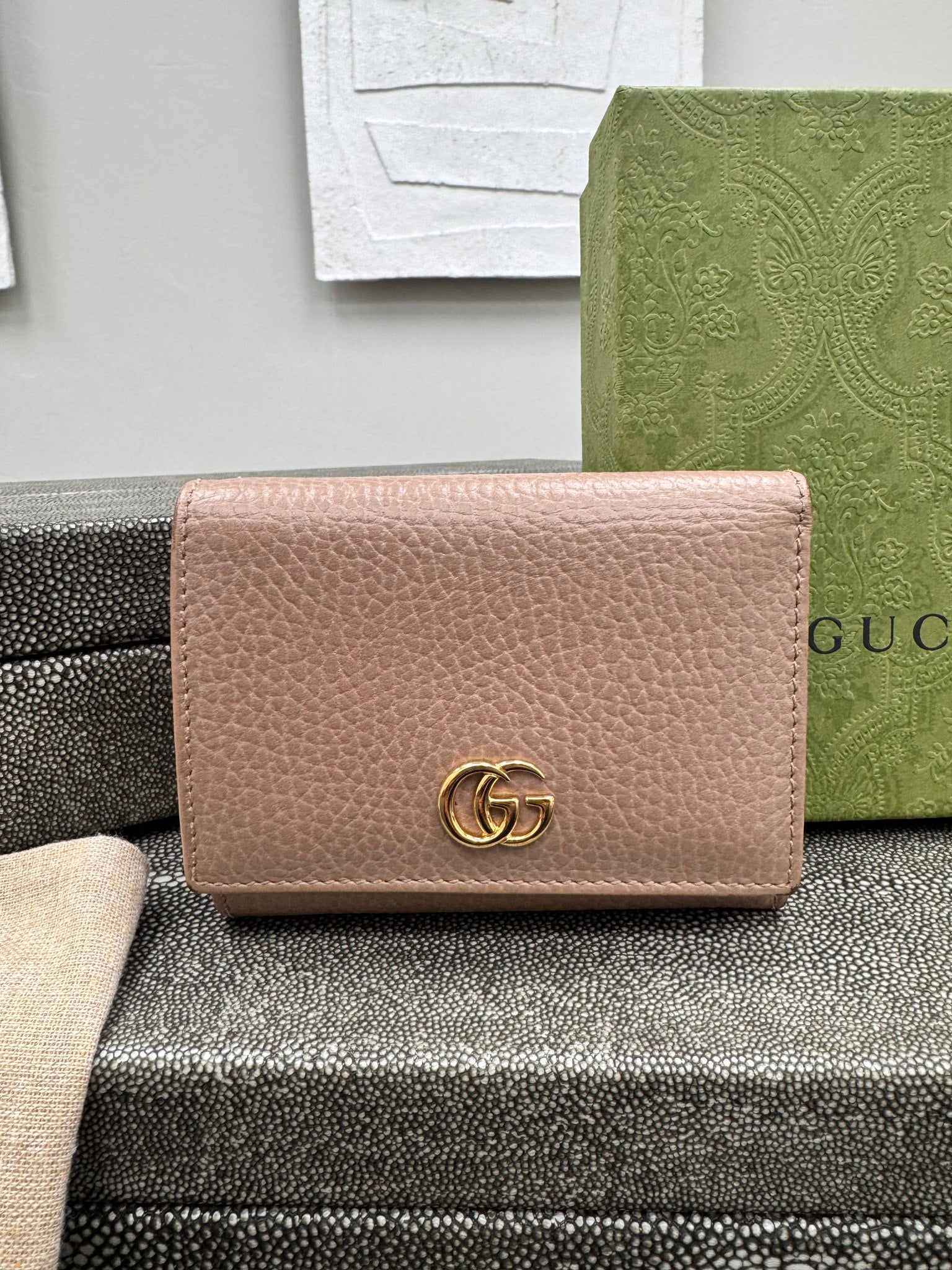 Gucci Beige Grained Leather GG Marmont Compact Trifold Wallet