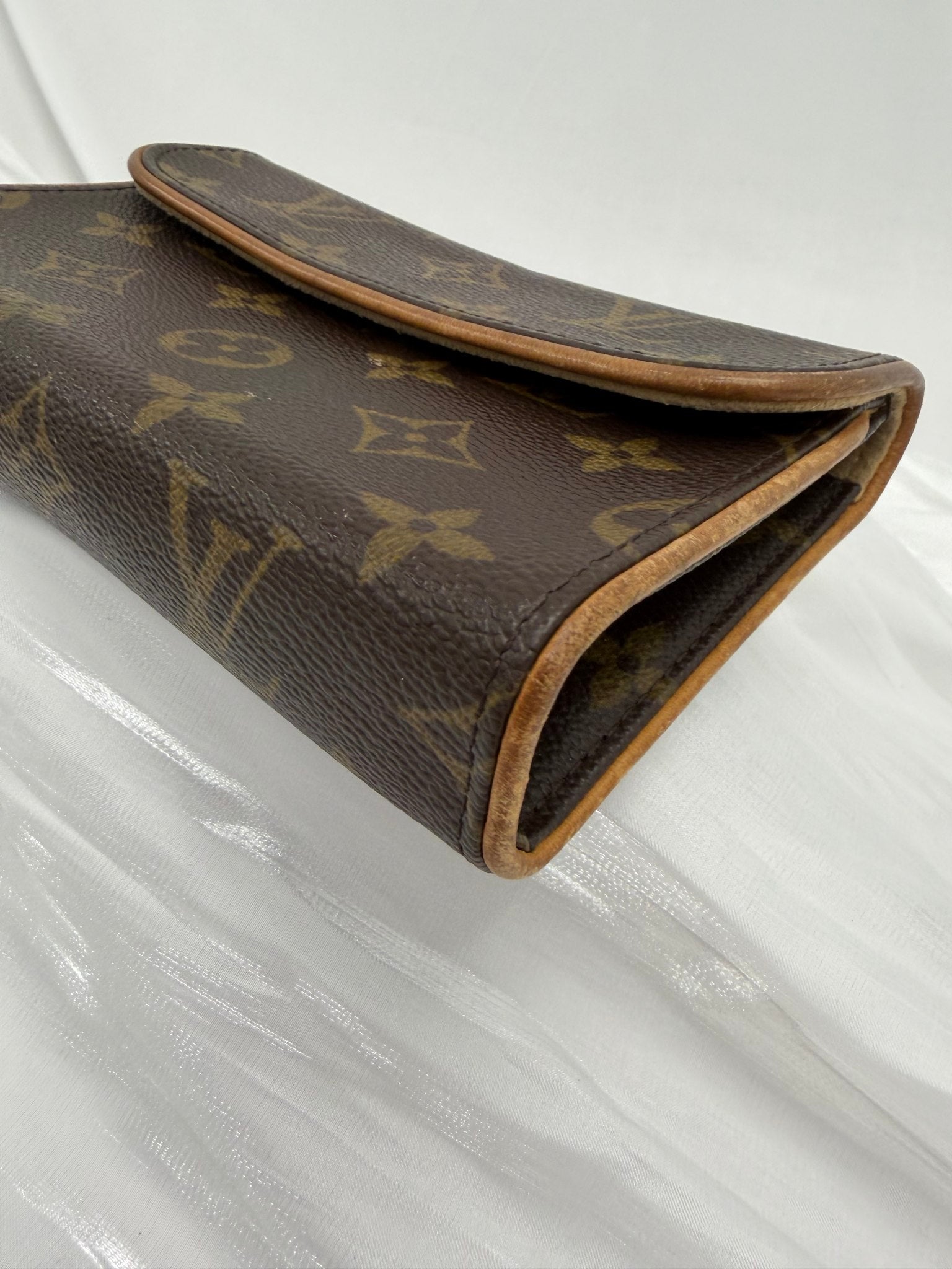 Louis Vuitton Monogram Pochette Florentine