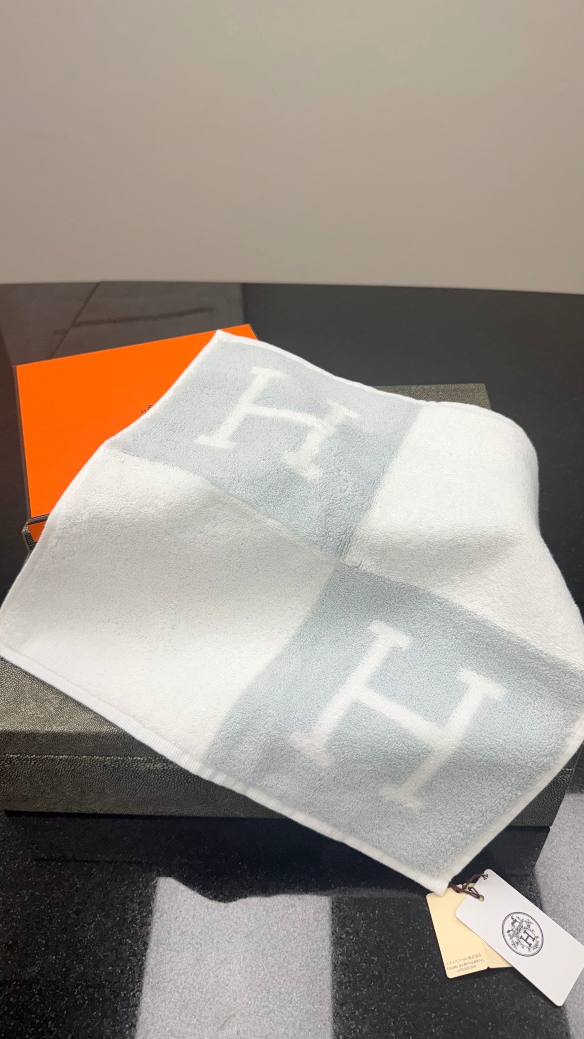 BRAND NEW - Hermes Baby Blue Cotton Face Towel 