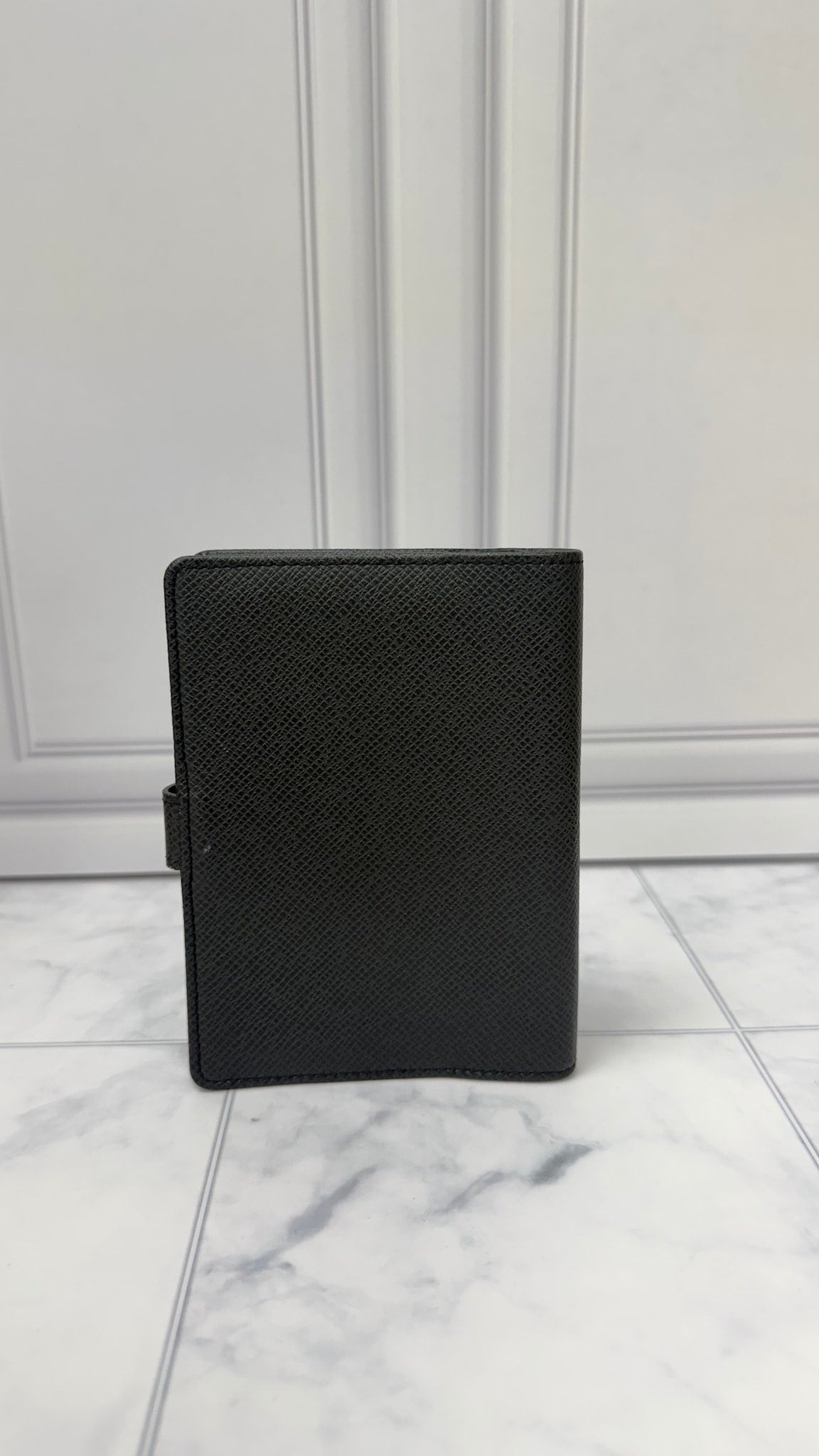 Louis Vuitton Black Taiga Leather Passport Agenda PM Cover 