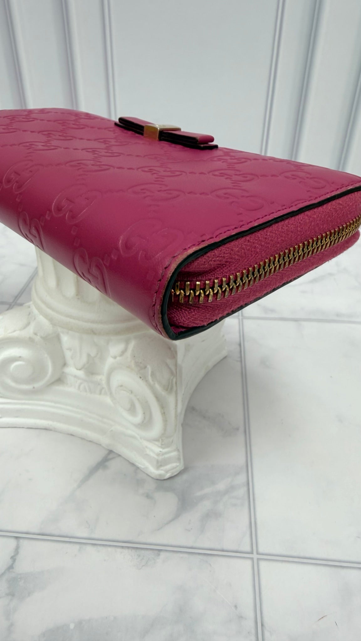 Gucci Magenta Guccissima Leather Zippy Bow Wallet