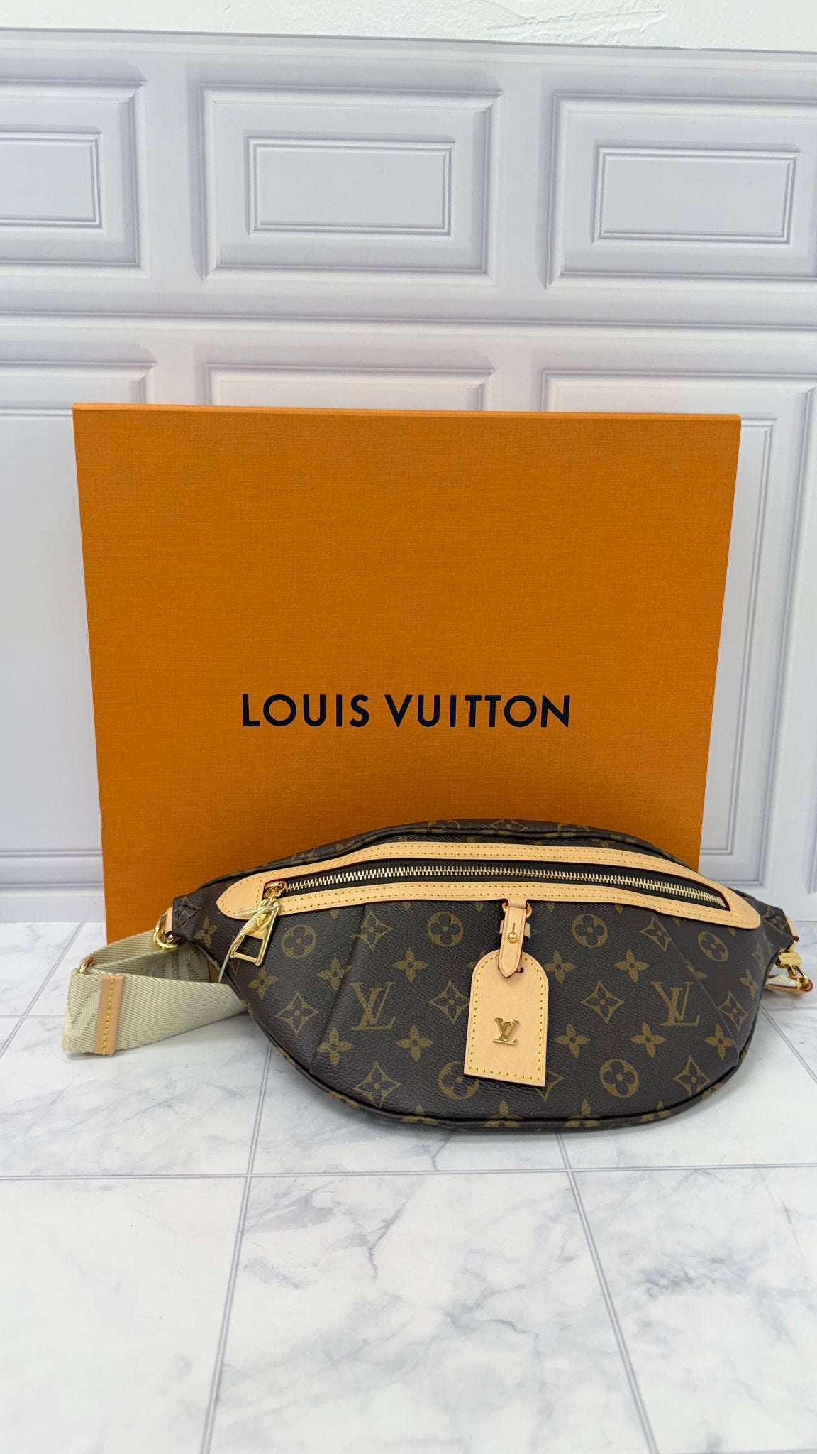 BRAND NEW - Louis Vuitton Monogram High Rise Bumbag 