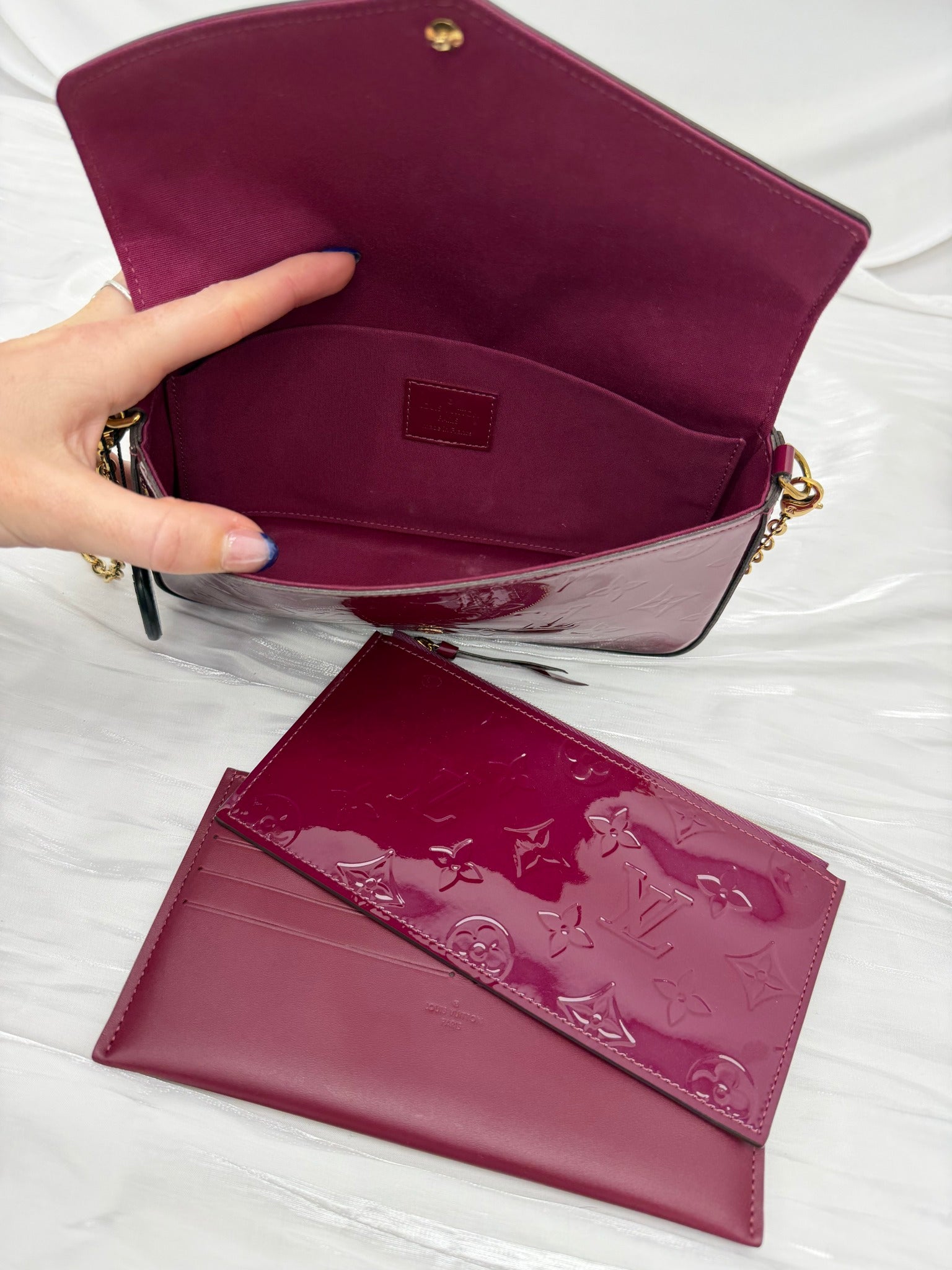 Louis Vuitton Raspberry Vernis Felicie Pochette Crossbody
