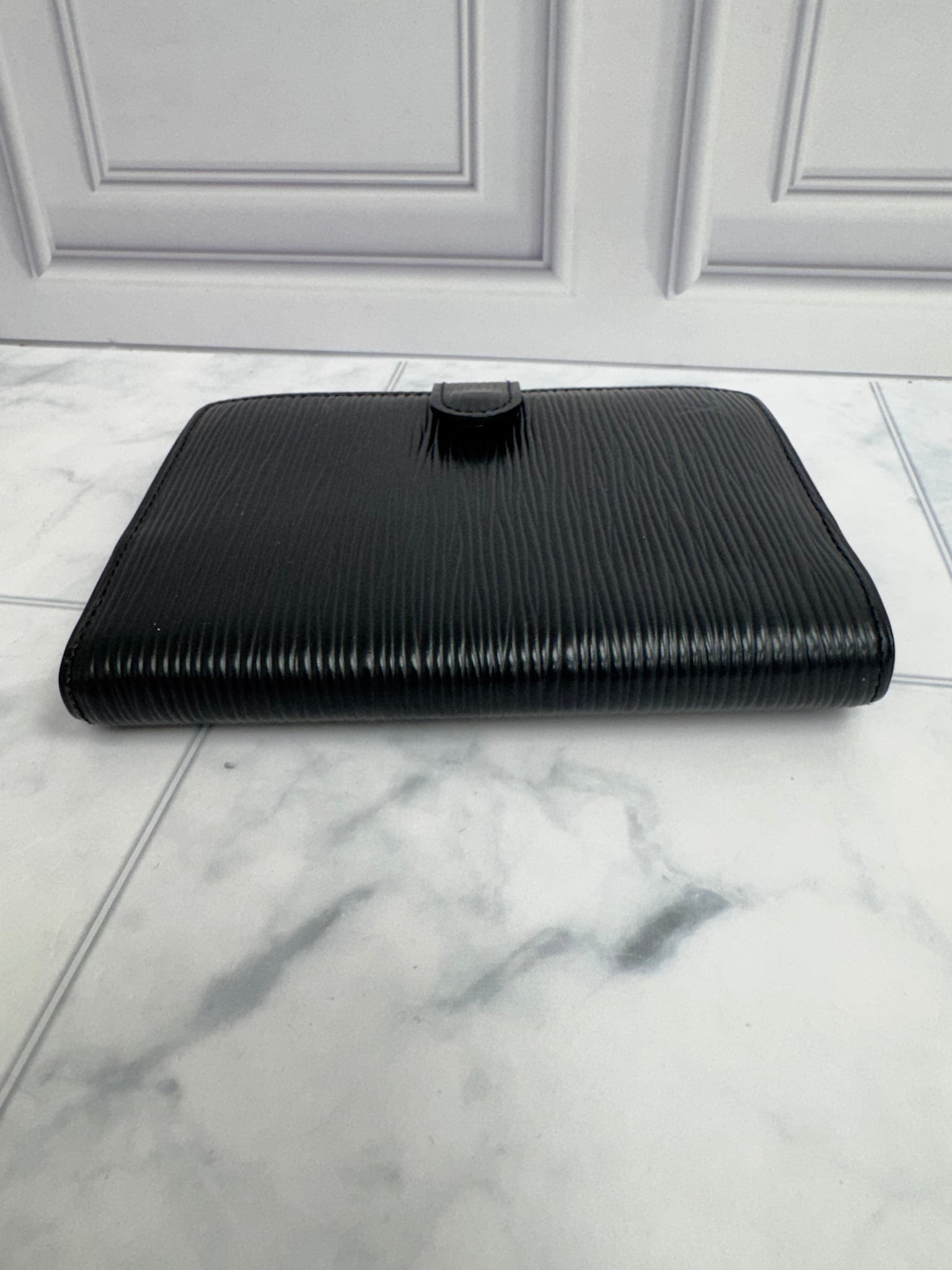Louis Vuitton Black Epi Agenda PM