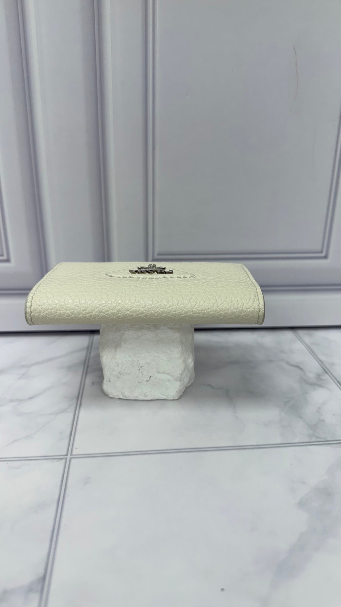 BRAND NEW - Prada White Grained Leather Card Holder