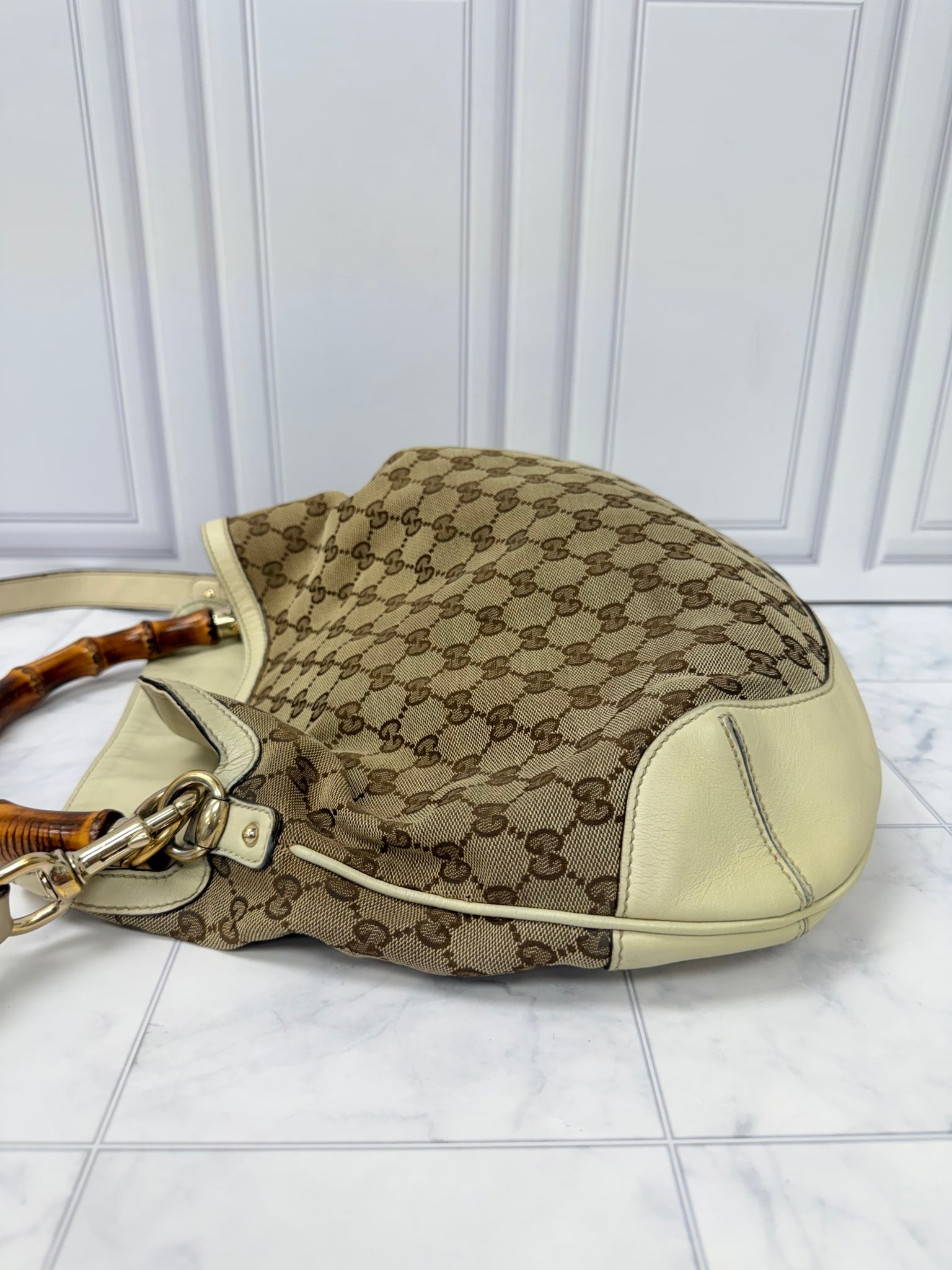 Gucci GG Canvas White Leather Bamboo Peggy Shoulder Bag 