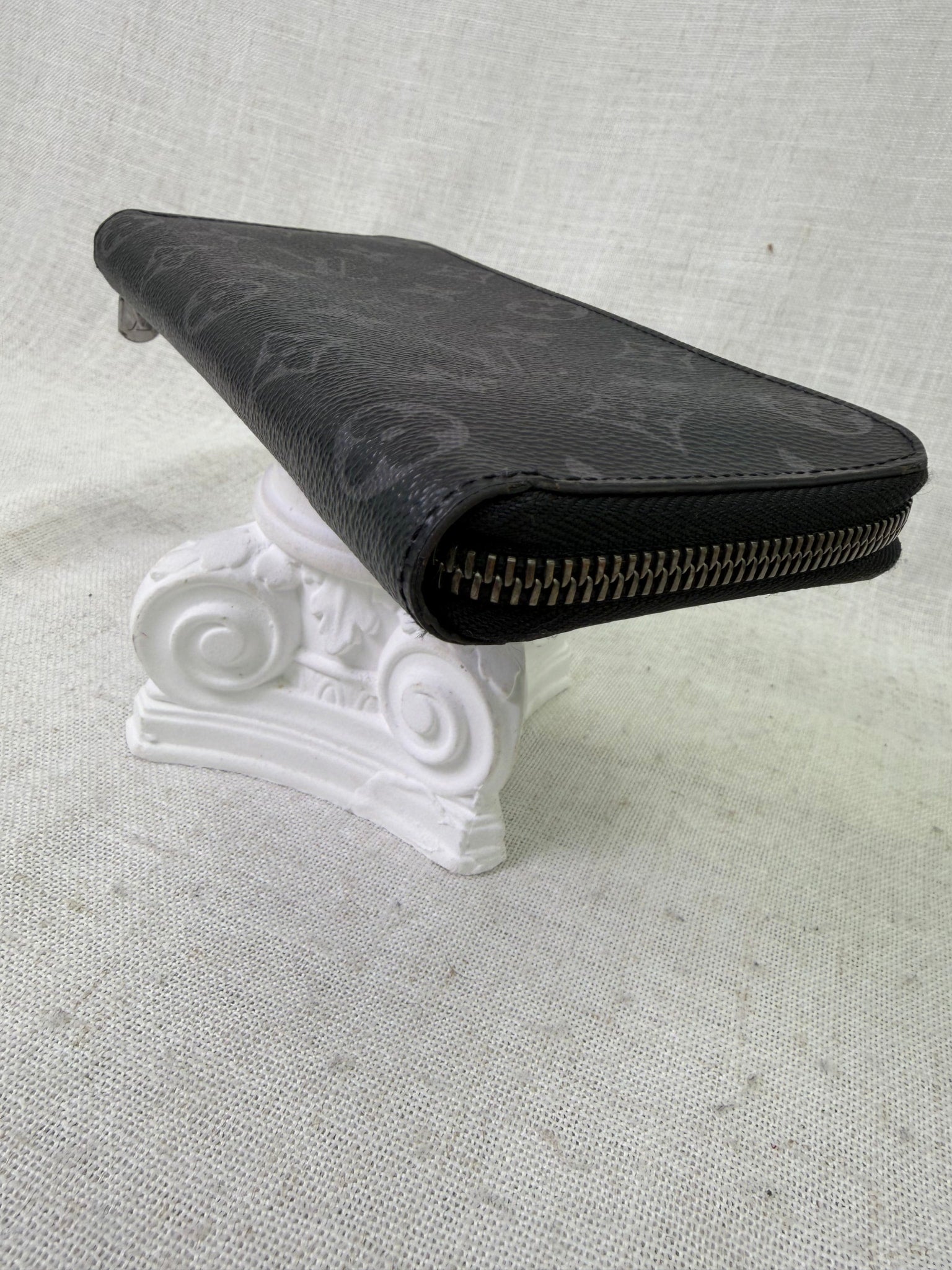 Louis Vuitton Monogram Eclipse  Vertical Zippy