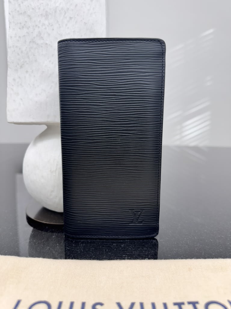Louis Vuitton Black Epi Brazza Wallet 