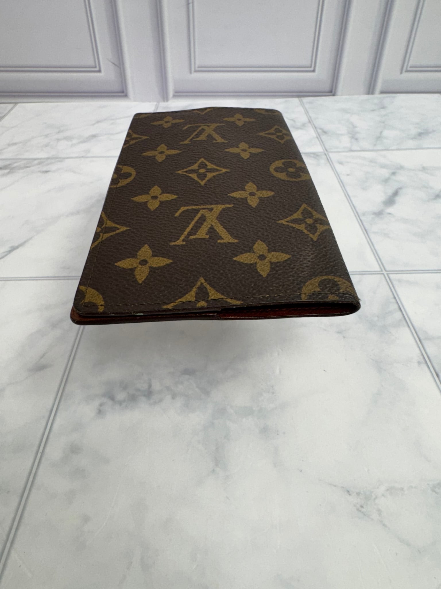 Louis Vuitton Monogram Checkbook Cover