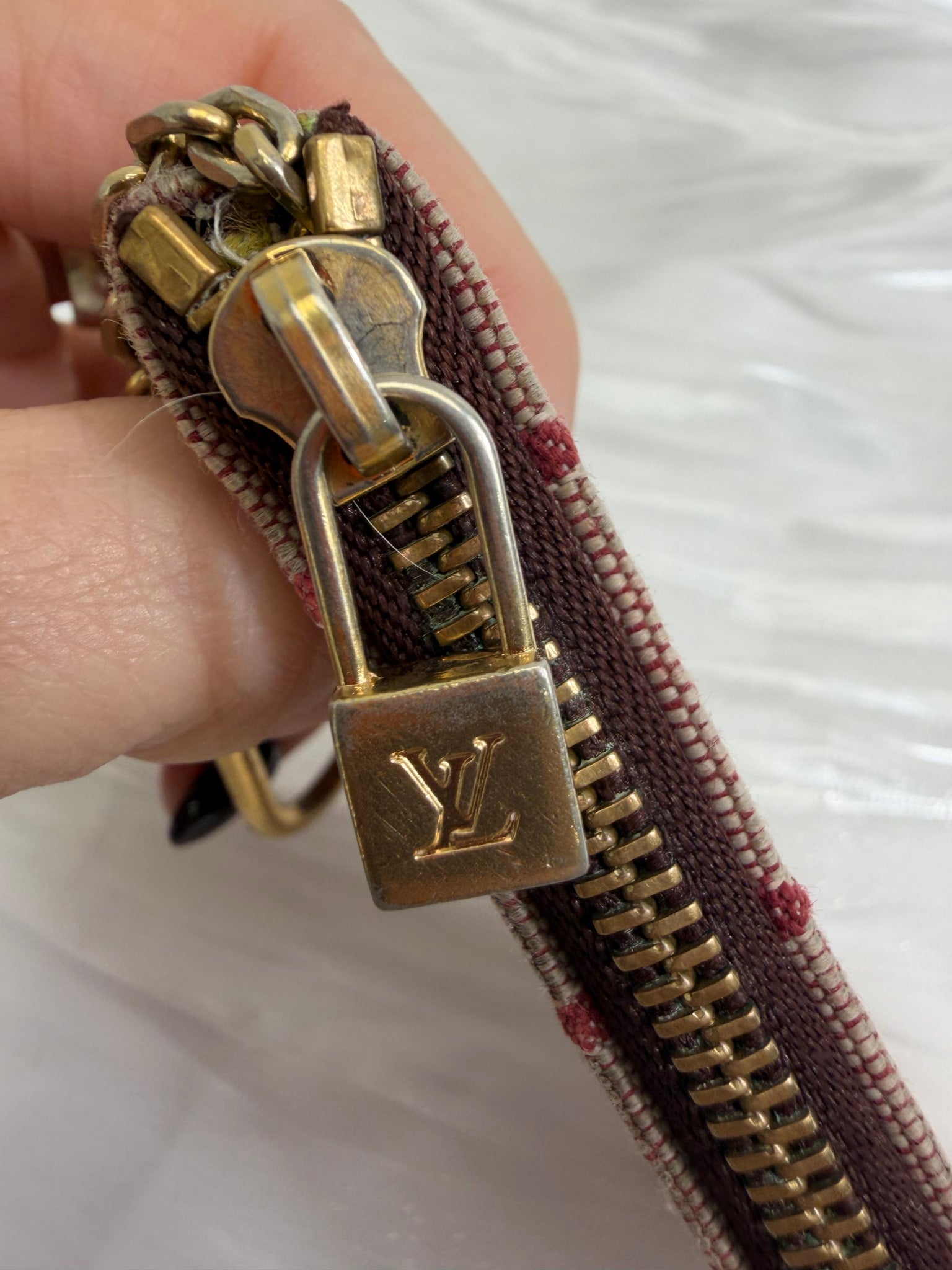 Louis Vuitton Red Mini Lin Key Cles