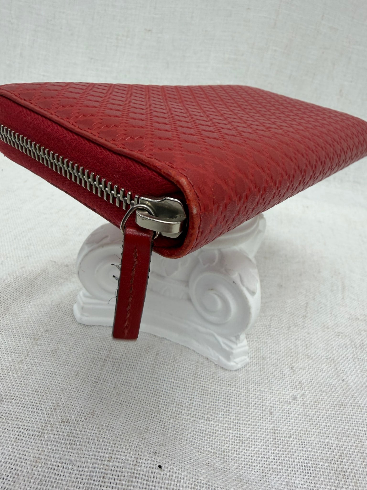 Gucci Red Diamante Leather Zippy Wallet