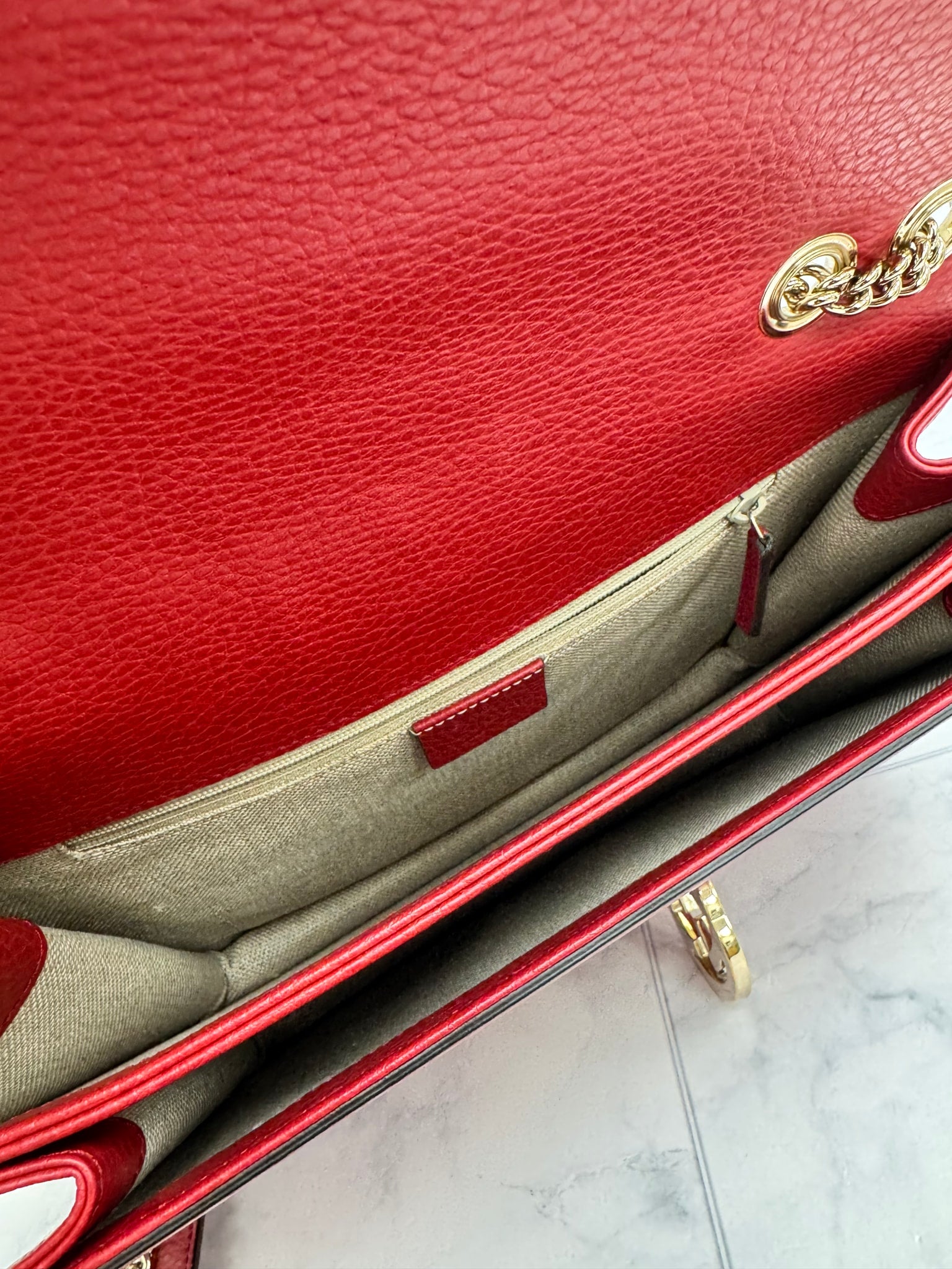 LIKE NEW - Gucci Red Grained Leather Interlocking G Medium Chain Shoulder Bag