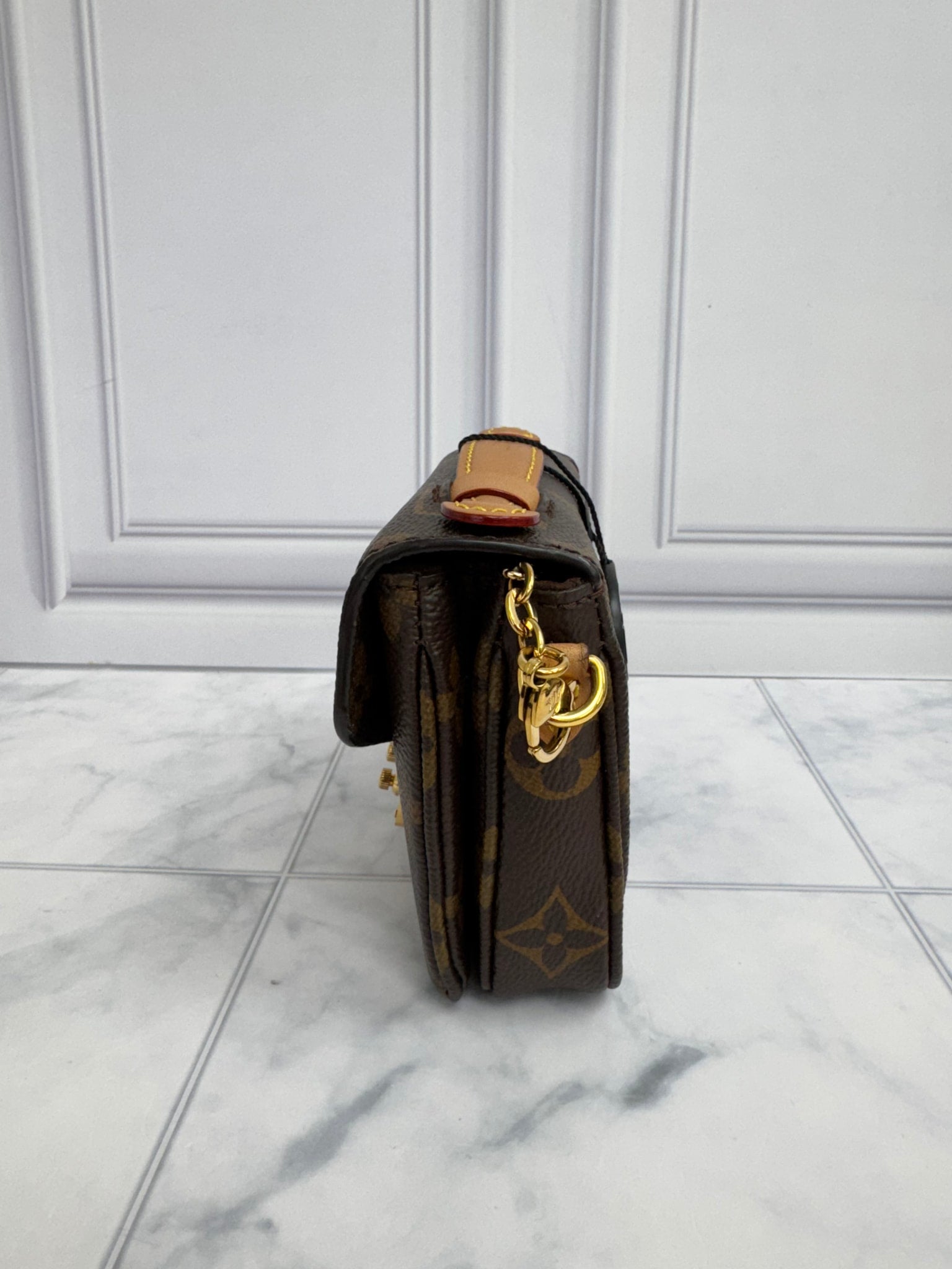 LIKE NEW - Louis Vuitton Monogram Micro Metis