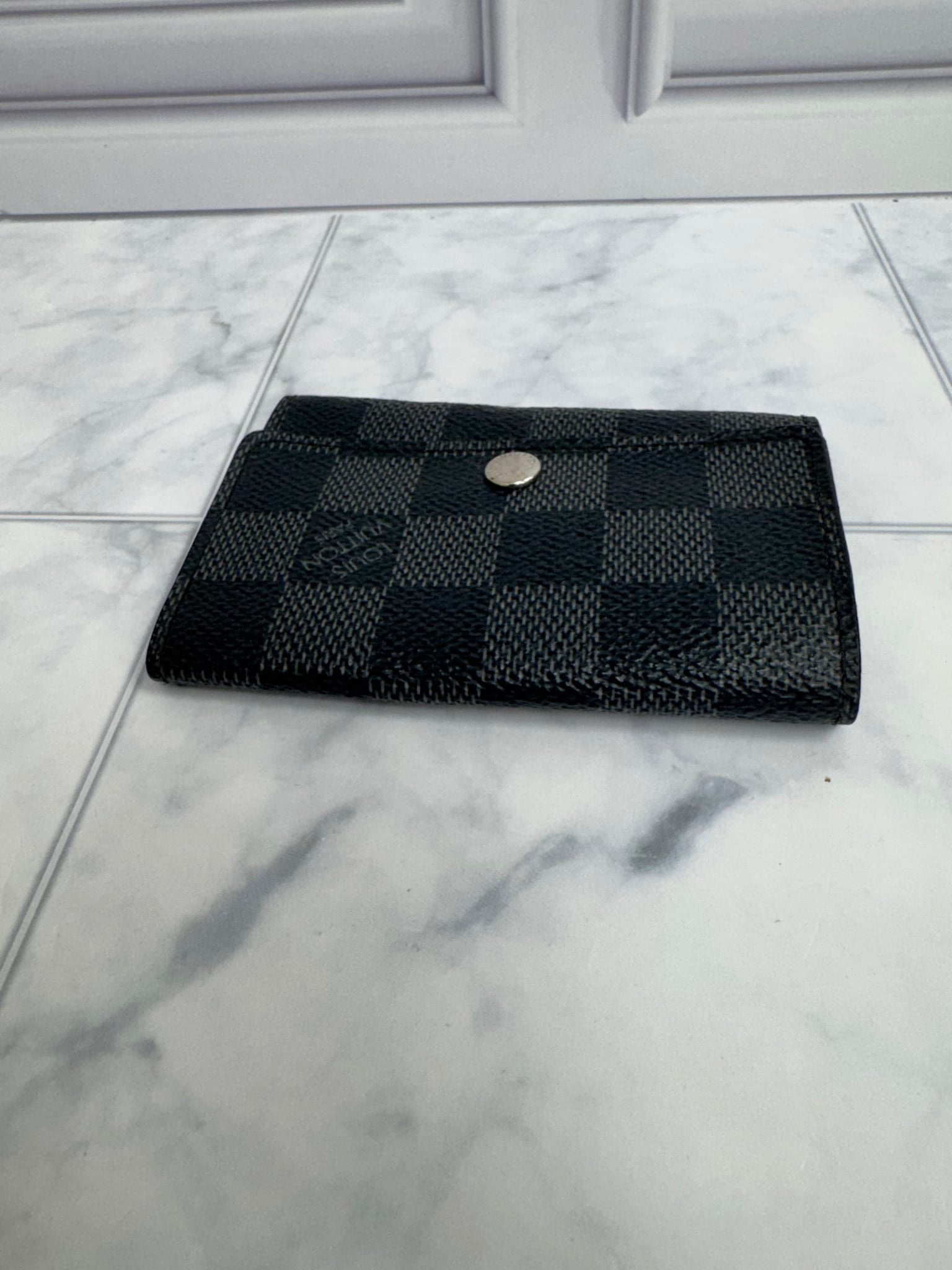 Louis Vuitton Damier Graphite 6 Ring Key Case