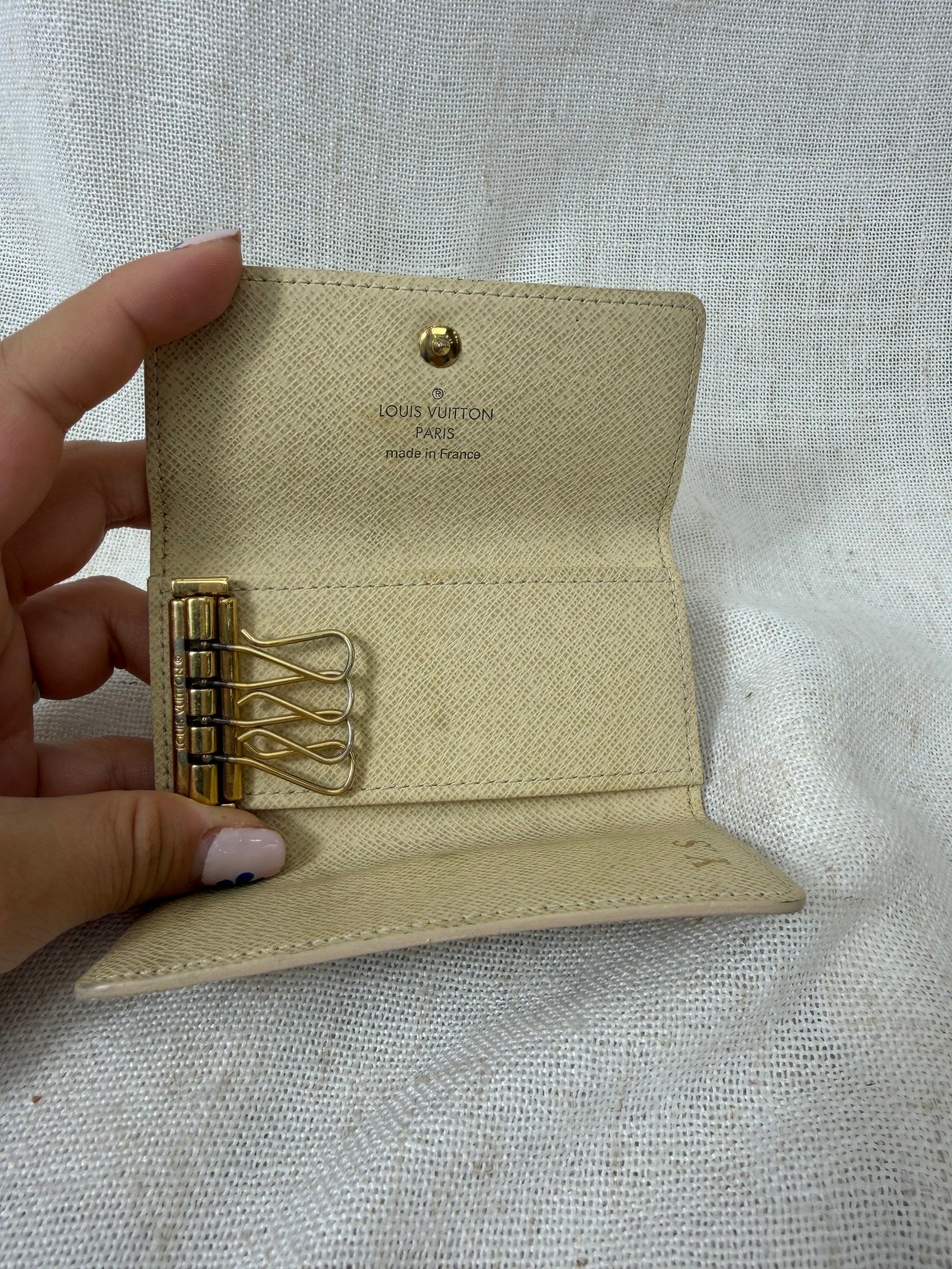 Louis Vuitton Damier Azure 4 Key Ring Case