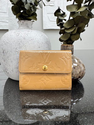 Louis Vuitton Beige Vernis Ludlow Compact Wallet