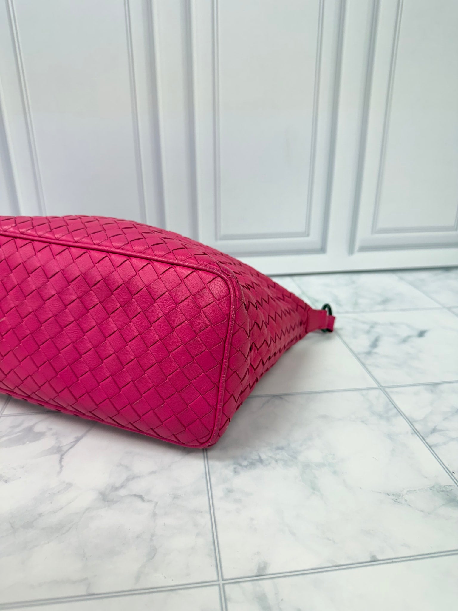 Bottega Veneta Pink Intrecciato Leather Shoulder Bag 