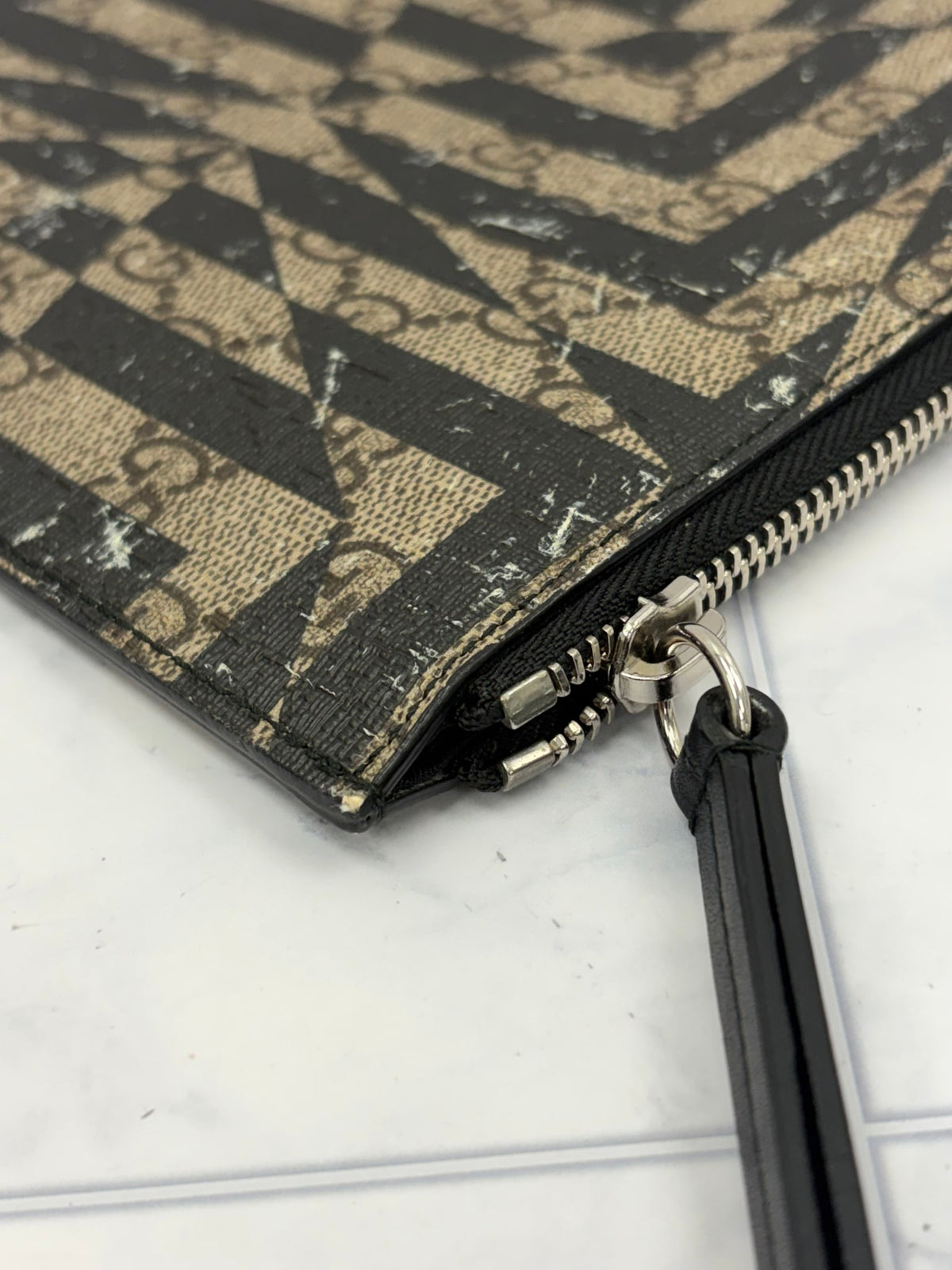 Gucci  GG Supreme Canvas Kaleidoscope Pouch