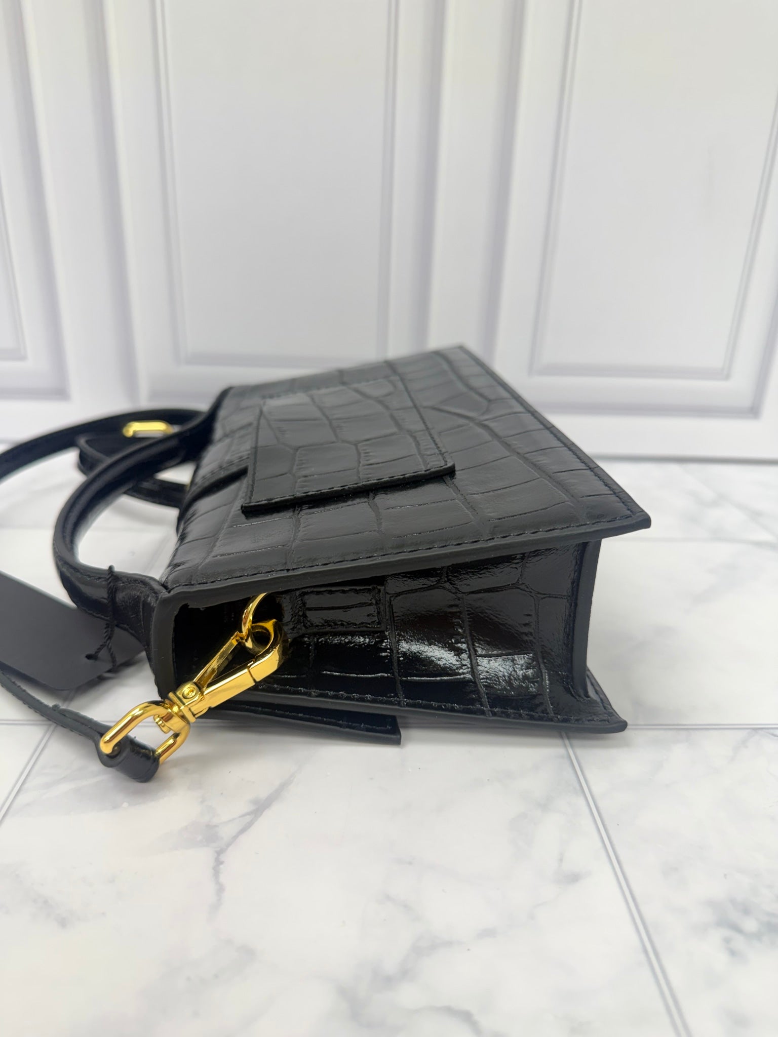 BRAND NEW - Jacquemus Black Croc Embossed Leather Le Grand Bambino 2Way Handbag