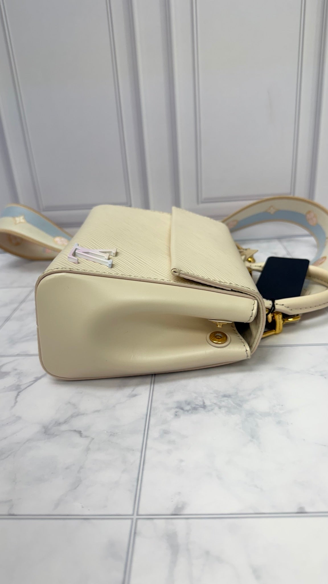 Louis Vuitton Cream Epi Leather Cluny Mini Handbag 