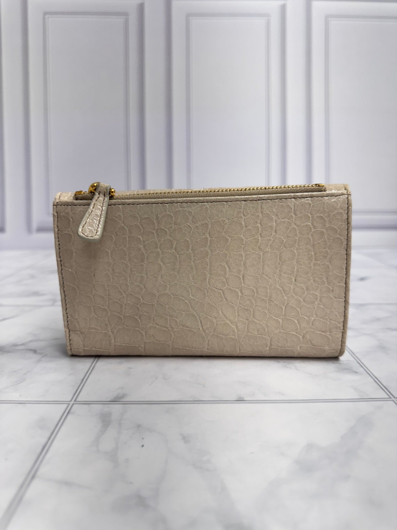 Miu Miu Beige Croc Embossed Patent LeatherLong Wallet