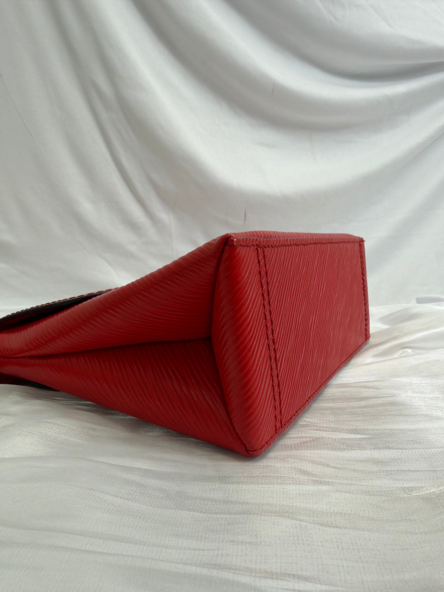 Louis Vuitton Red Epi Locky Coquelicot BB