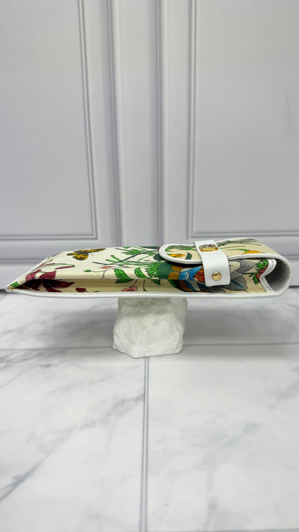 Gucci Vintage White Canvas Floral Phone Holder 