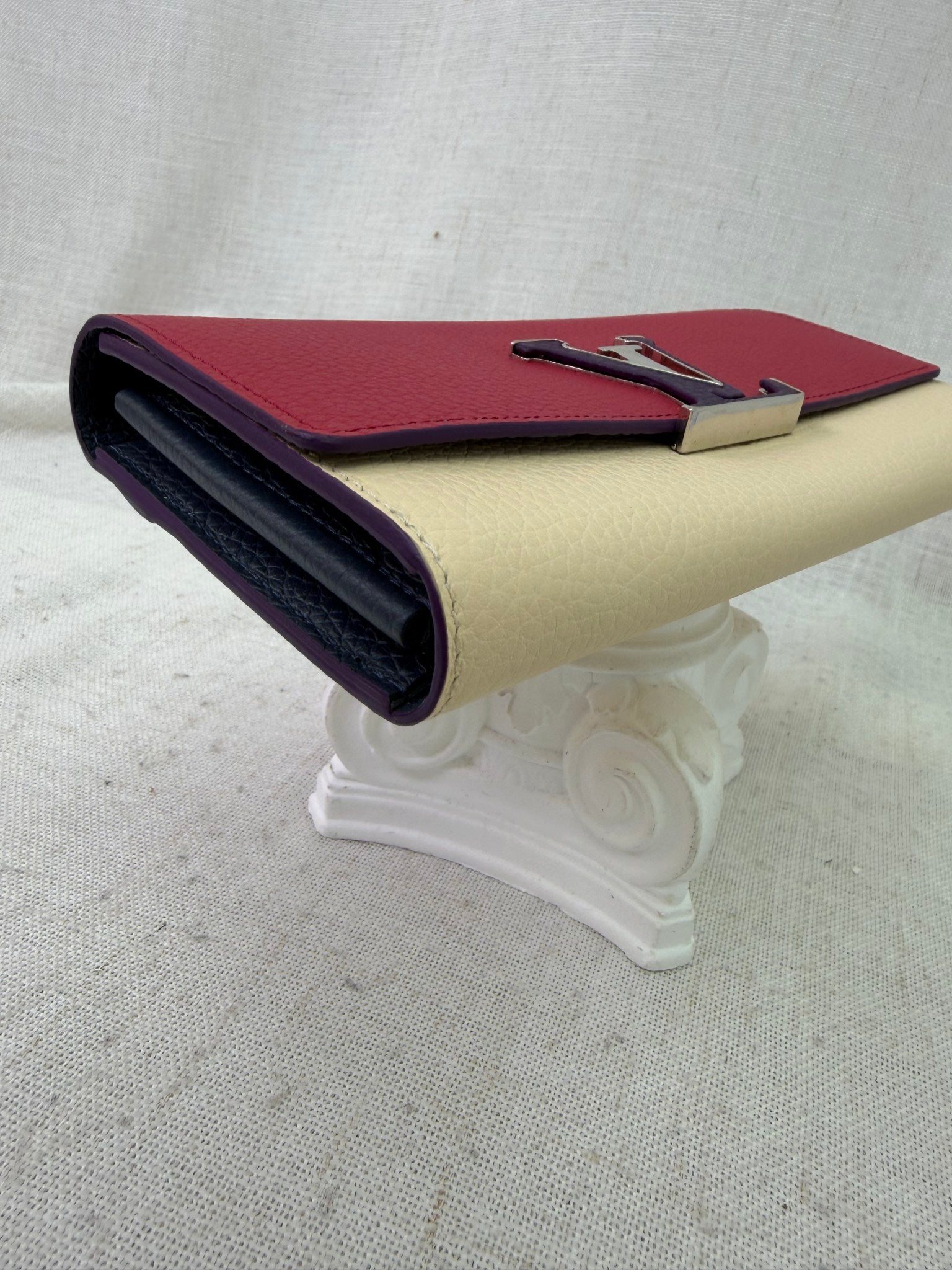 Louis Vuitton Multicolored Taurillon Leather Capucine Sarah Wallet