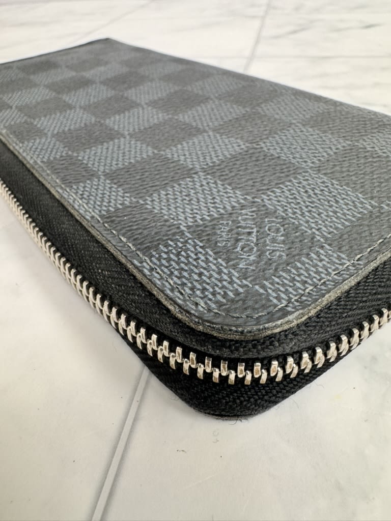 Louis Vuitton Damier Cobalt Zippy Wallet