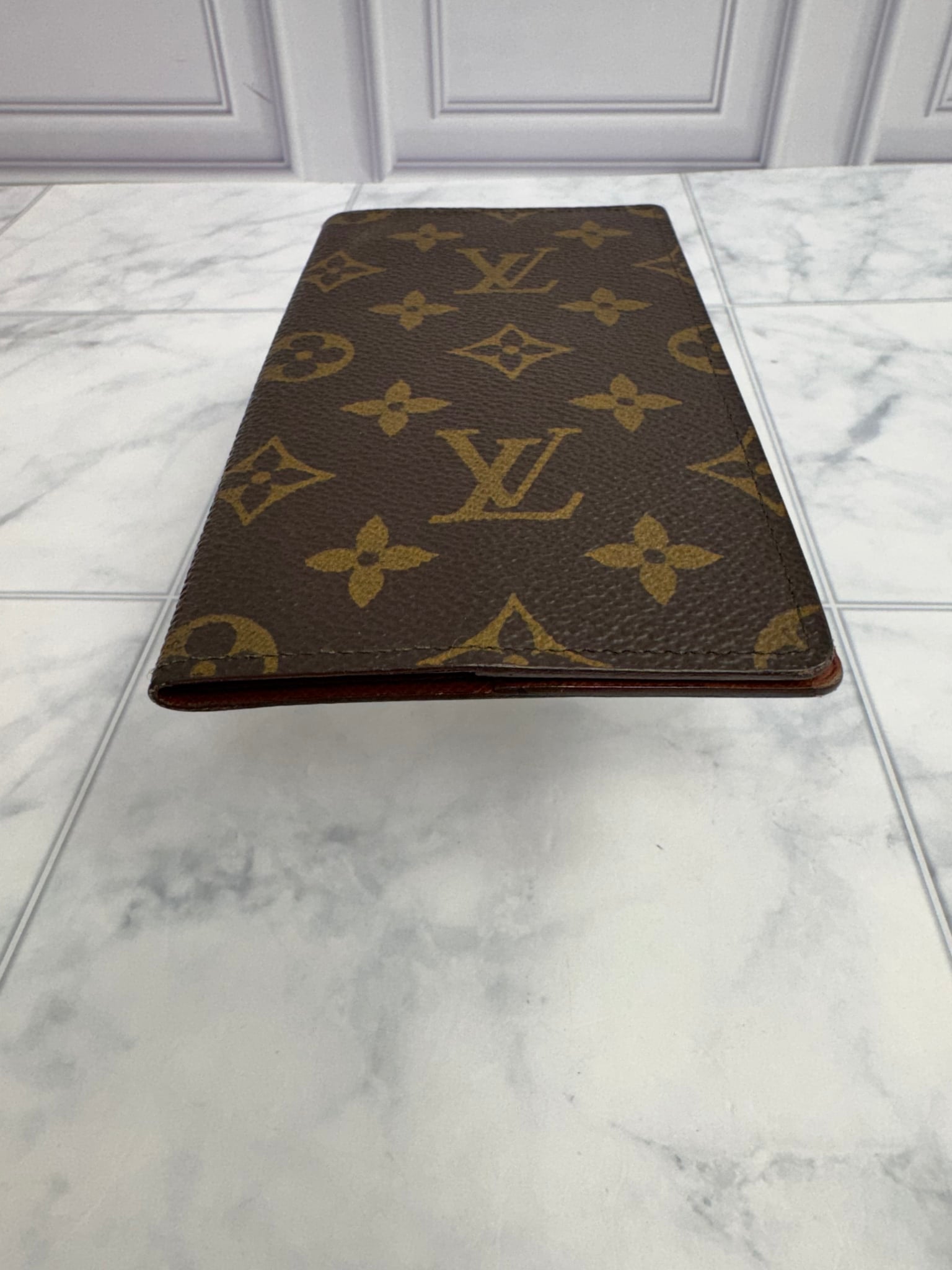 Louis Vuitton Monogram Checkbook Cover