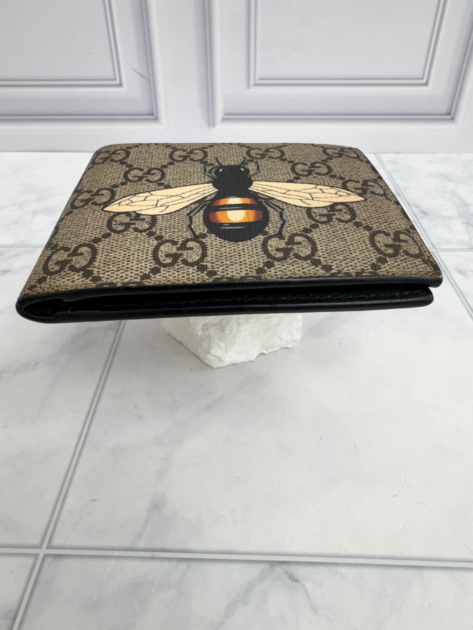 Gucci GG Supreme Bee Bifold Wallet